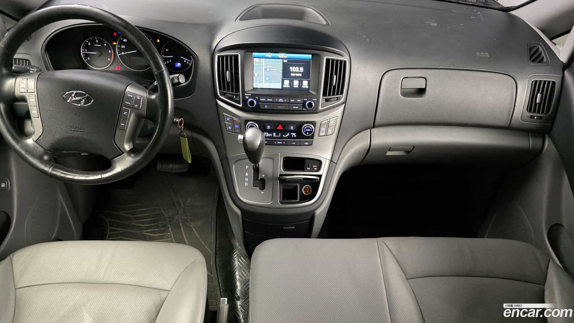 Starex Hyundai 2018.11-INNER-007