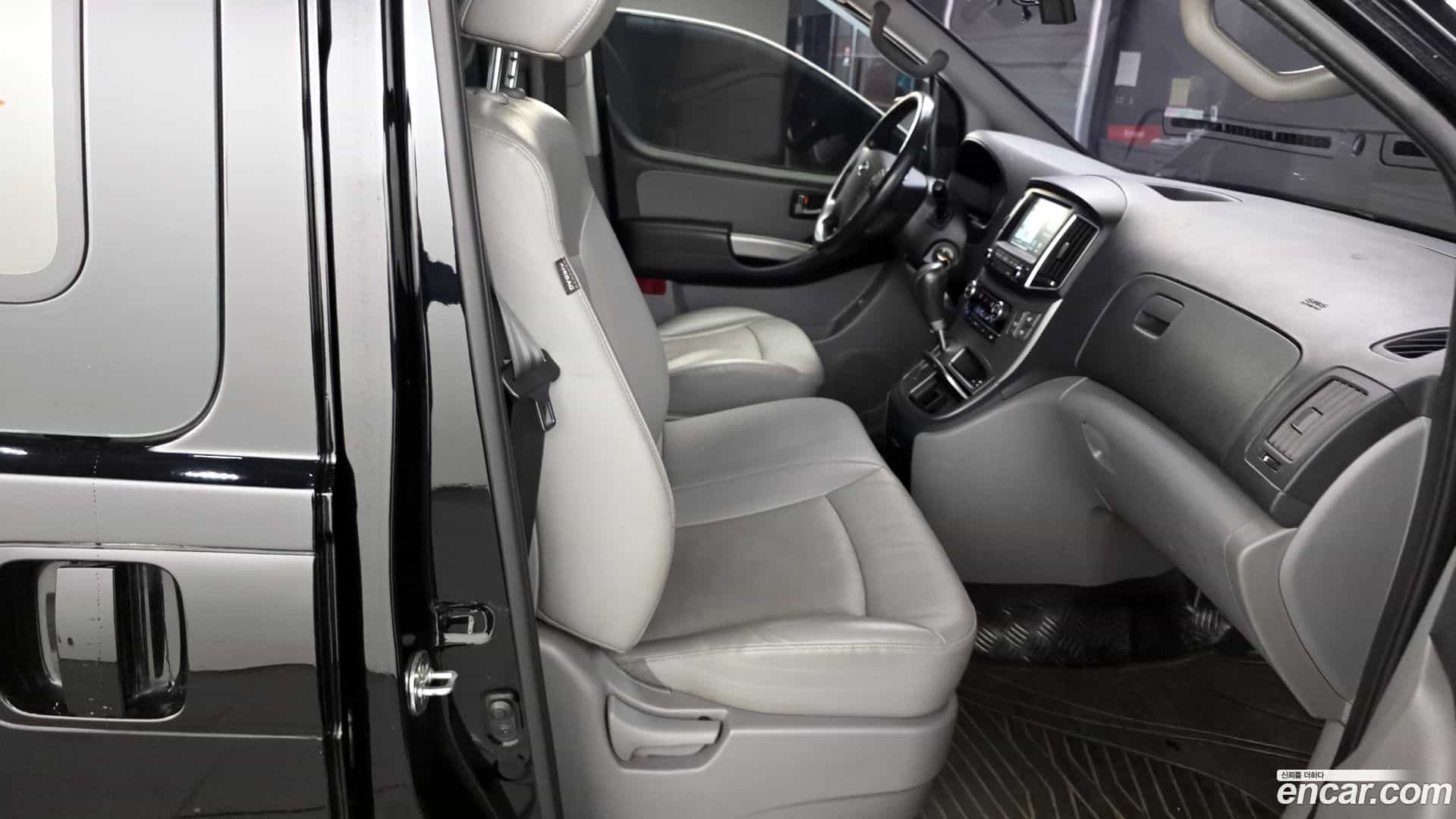 Starex Hyundai 2018.11-OPTION-016