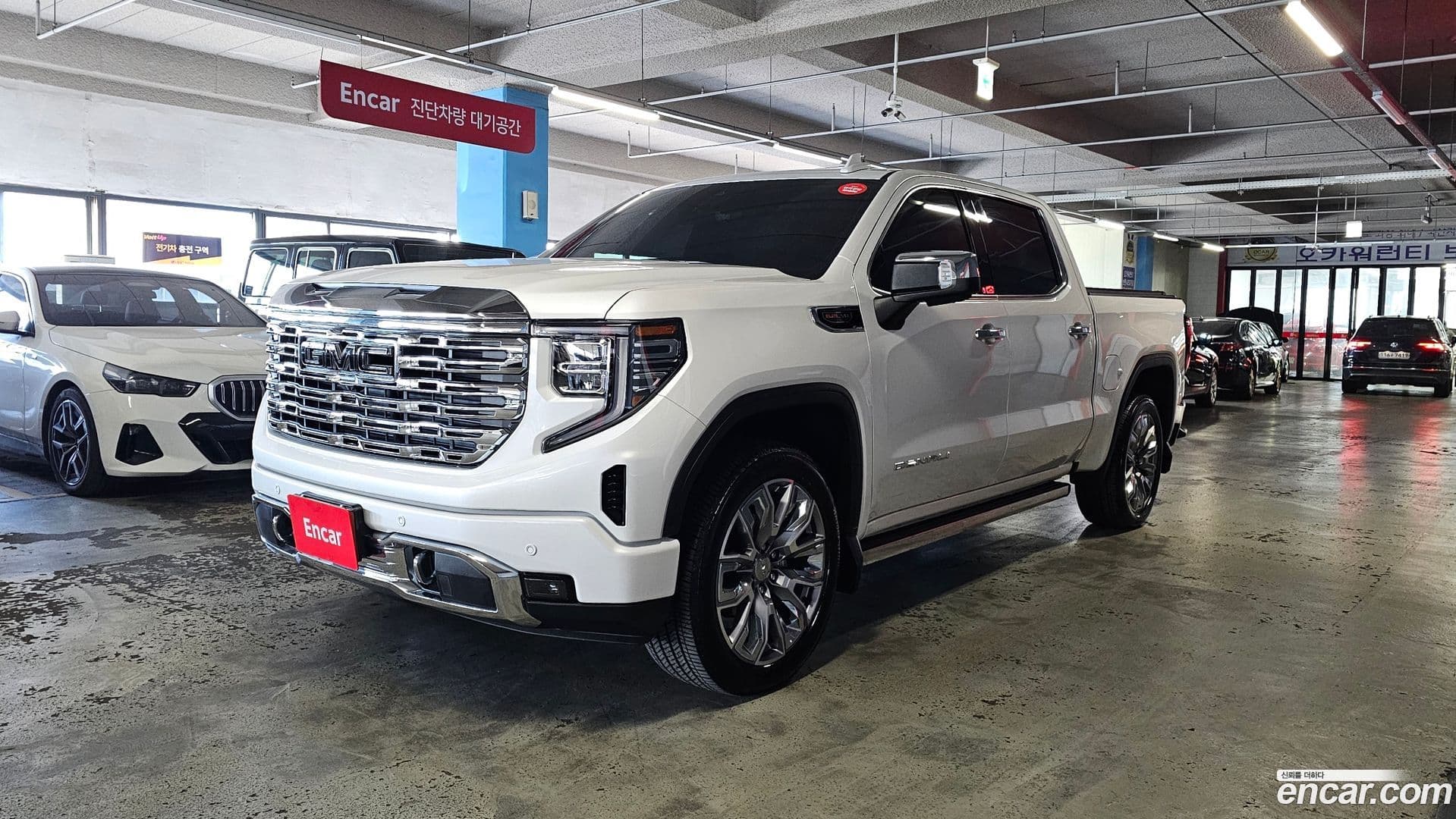 Main__Slider__Photo:Sierra GMC 2024.9-0