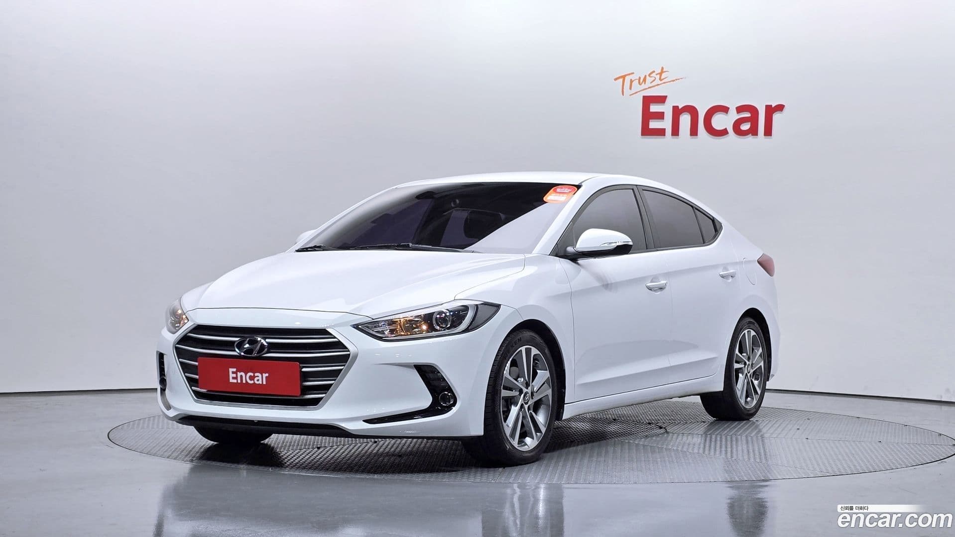 Main__Slider__Photo:AVANTE Hyundai 2018.7-0