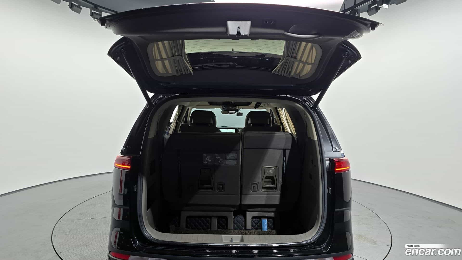 Canival Kia 2023.2-OPTION-024