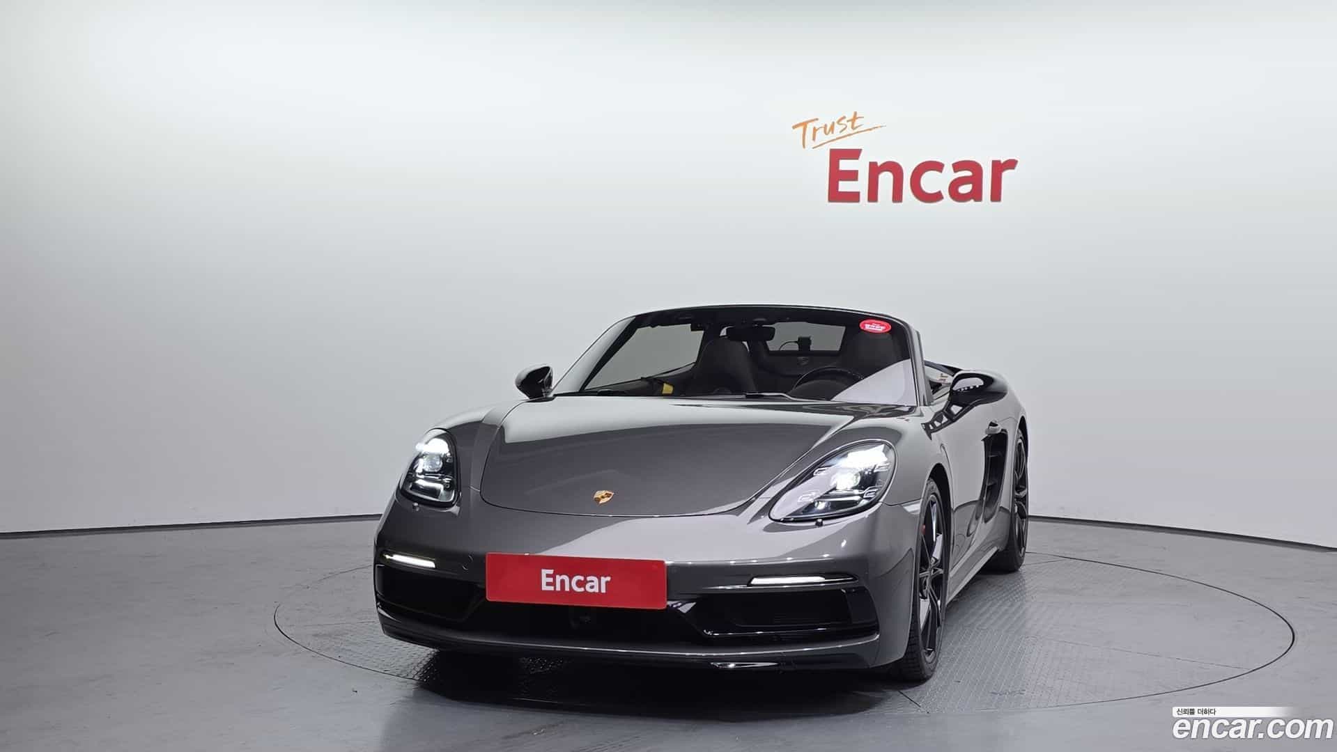 718 Porsche 2018.10-OUTER-003