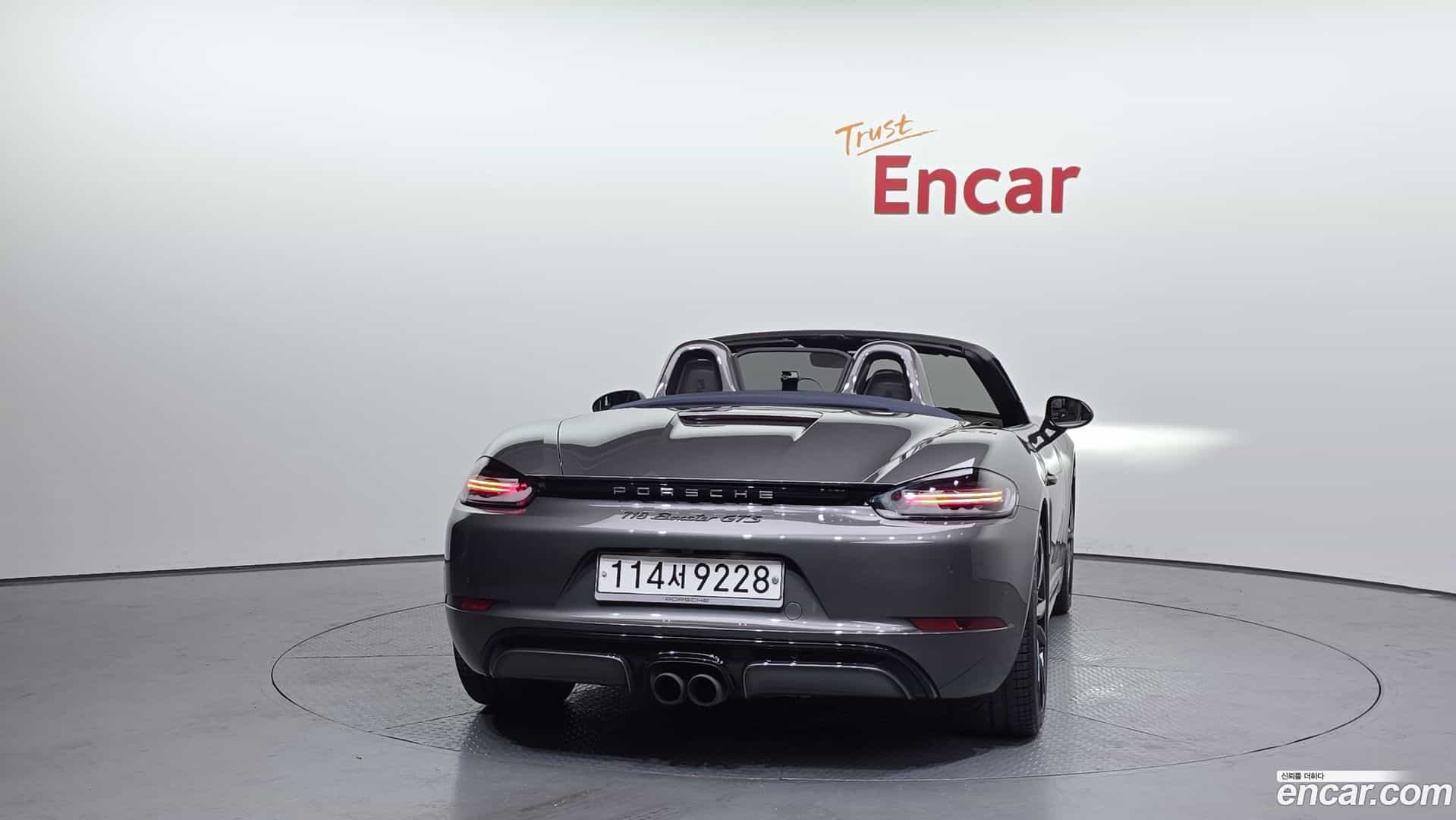 718 Porsche 2018.10-OUTER-004
