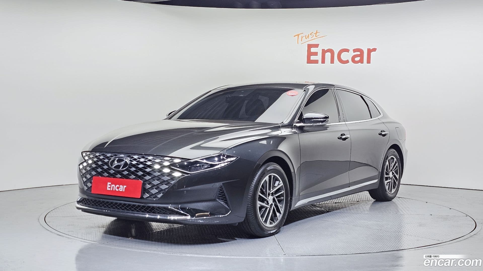 Main__Slider__Photo:Grandeur Hyundai 2020.2-0