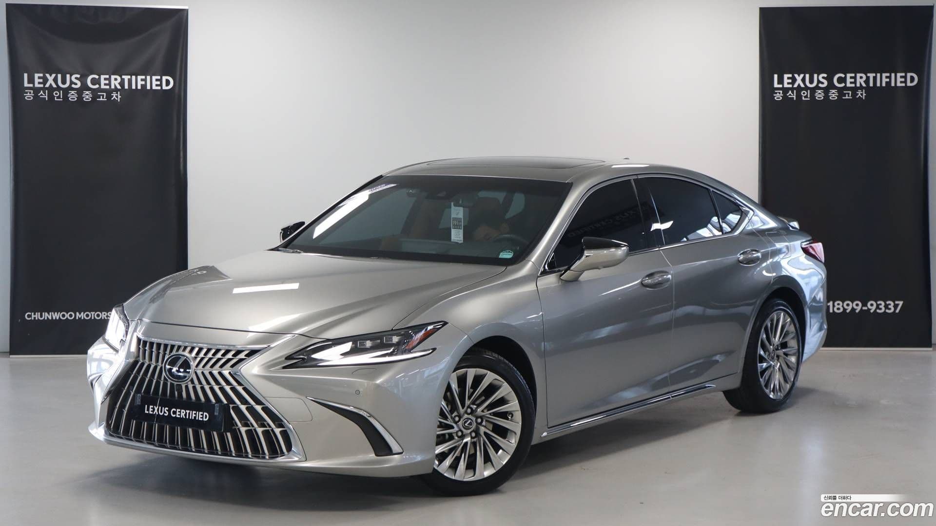 Main__Slider__Photo:ES Lexus 2025.2-0