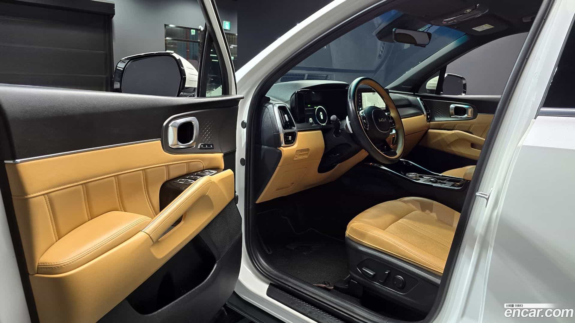 Sorento Kia 2023.0-OPTION-015