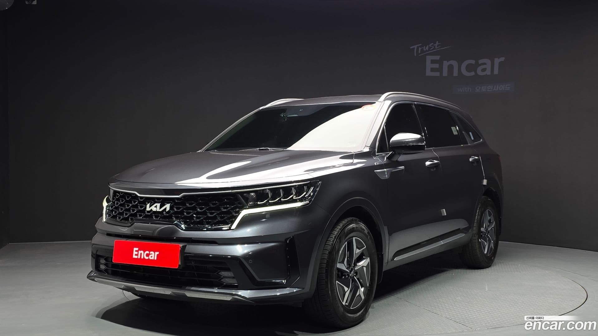 Main__Slider__Photo:Sorento Kia 2022.6-0