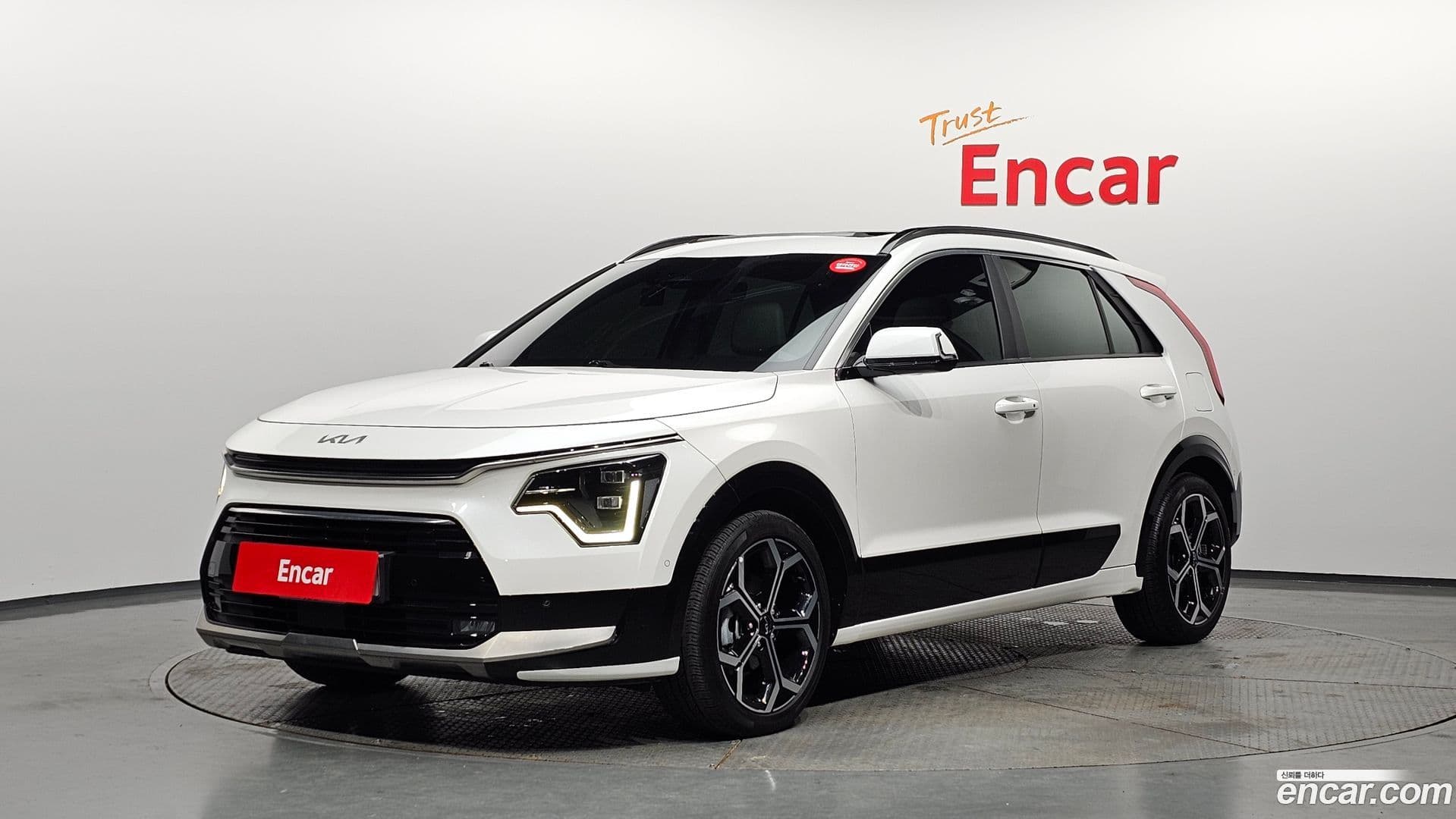 Main__Slider__Photo:Niro Kia 2022.1-0