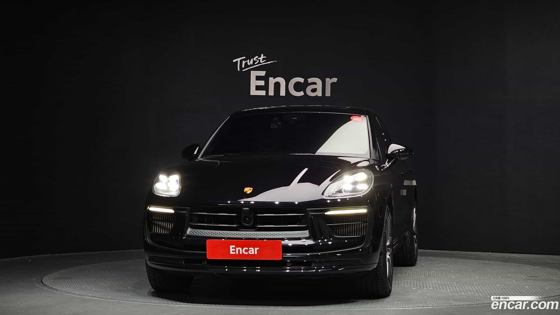 Macan Porsche 2022.2-OUTER-003