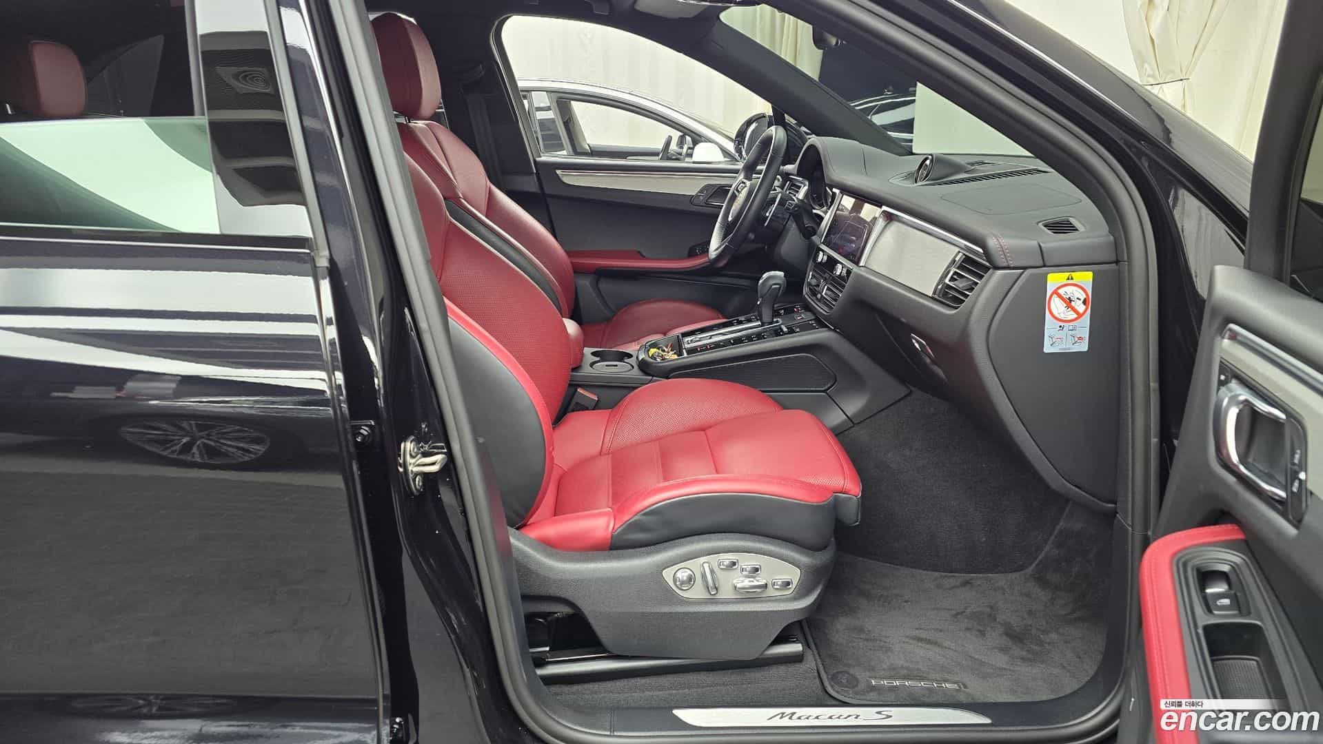 Macan Porsche 2022.2-OPTION-015