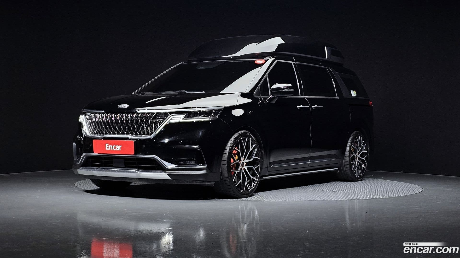 Main__Slider__Photo:Canival Kia 2021.5-0
