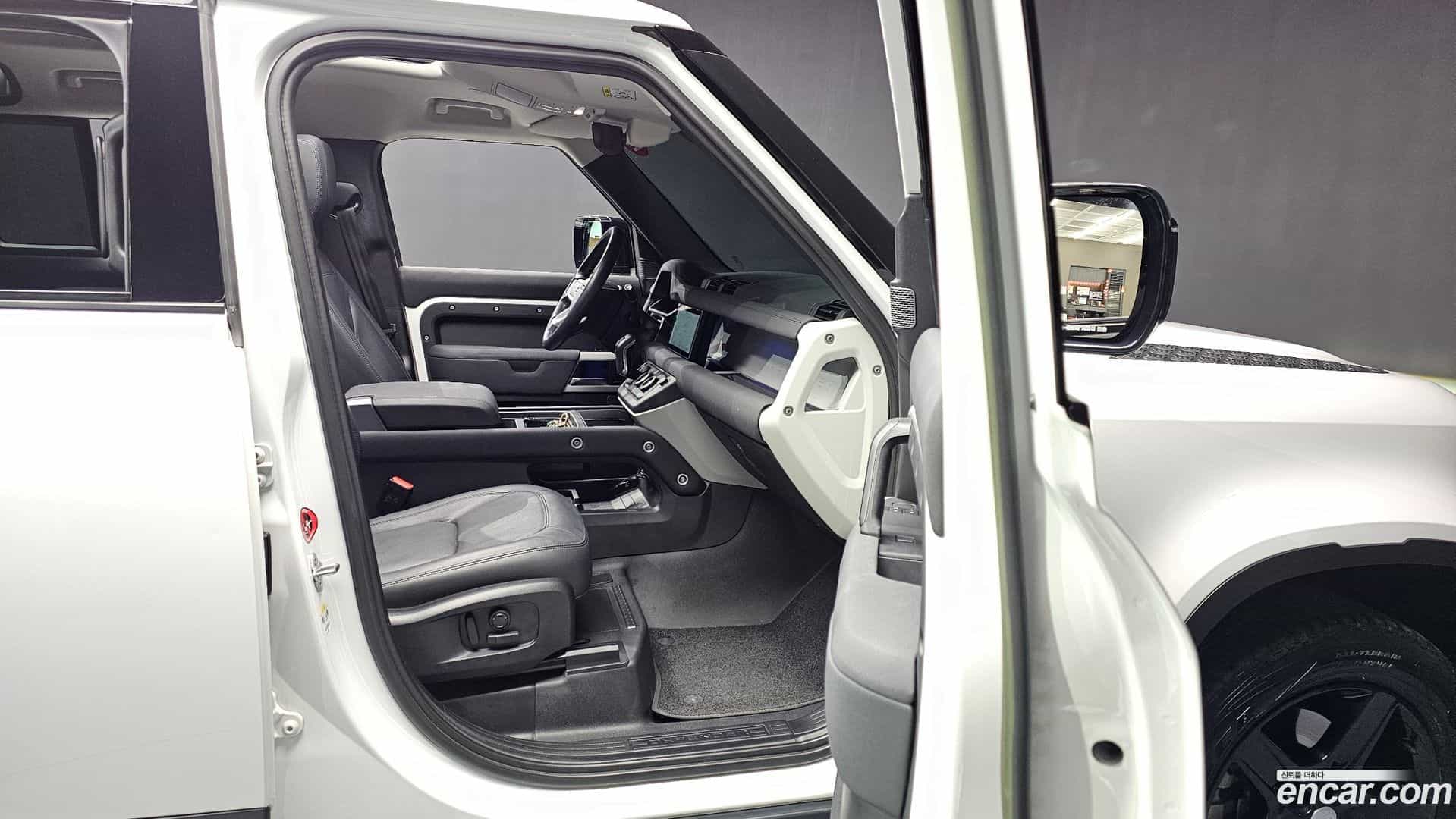 Defender Land Rover 2023.3-OPTION-015