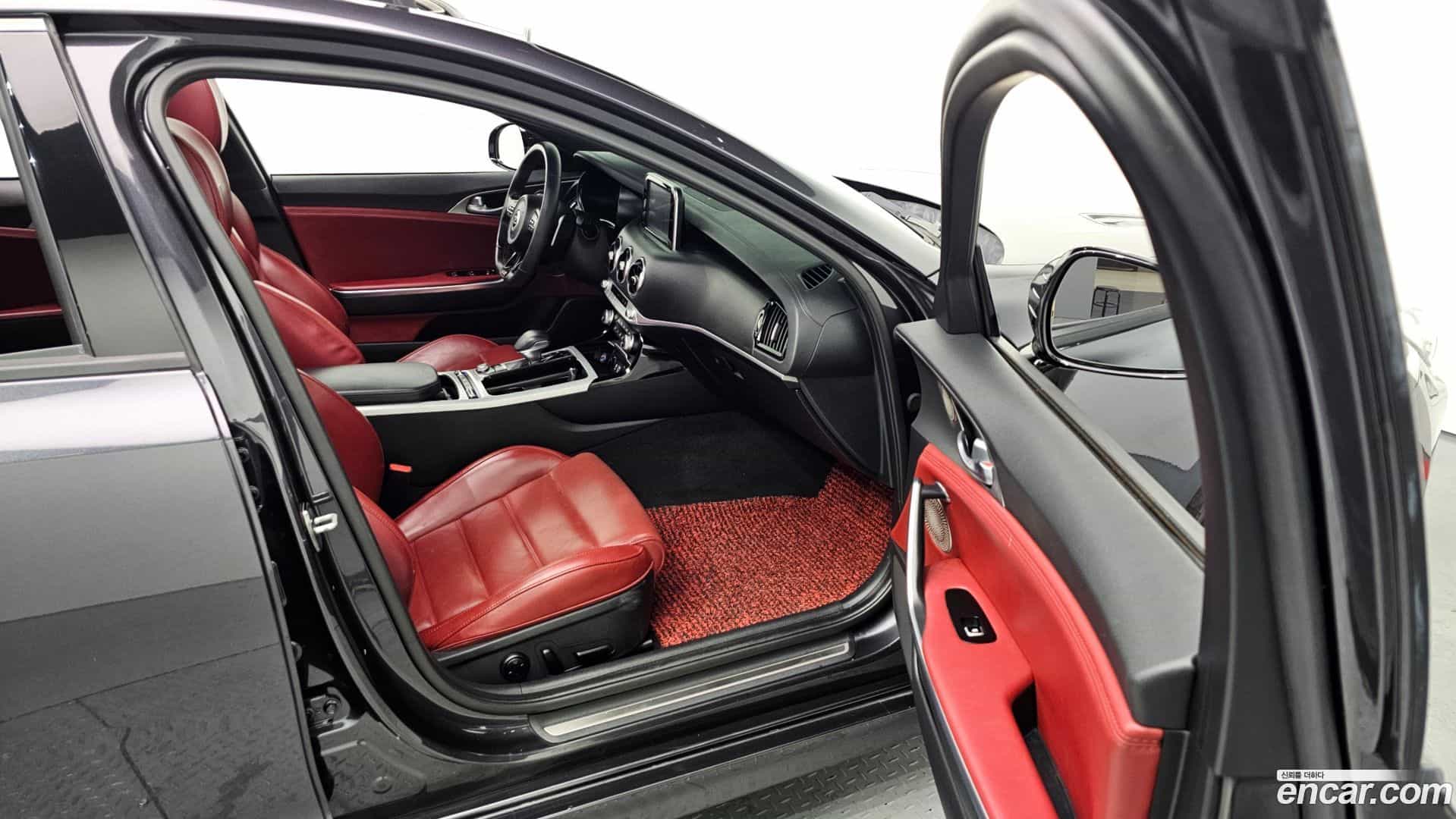 Stinger Kia 2017.6-OPTION-016
