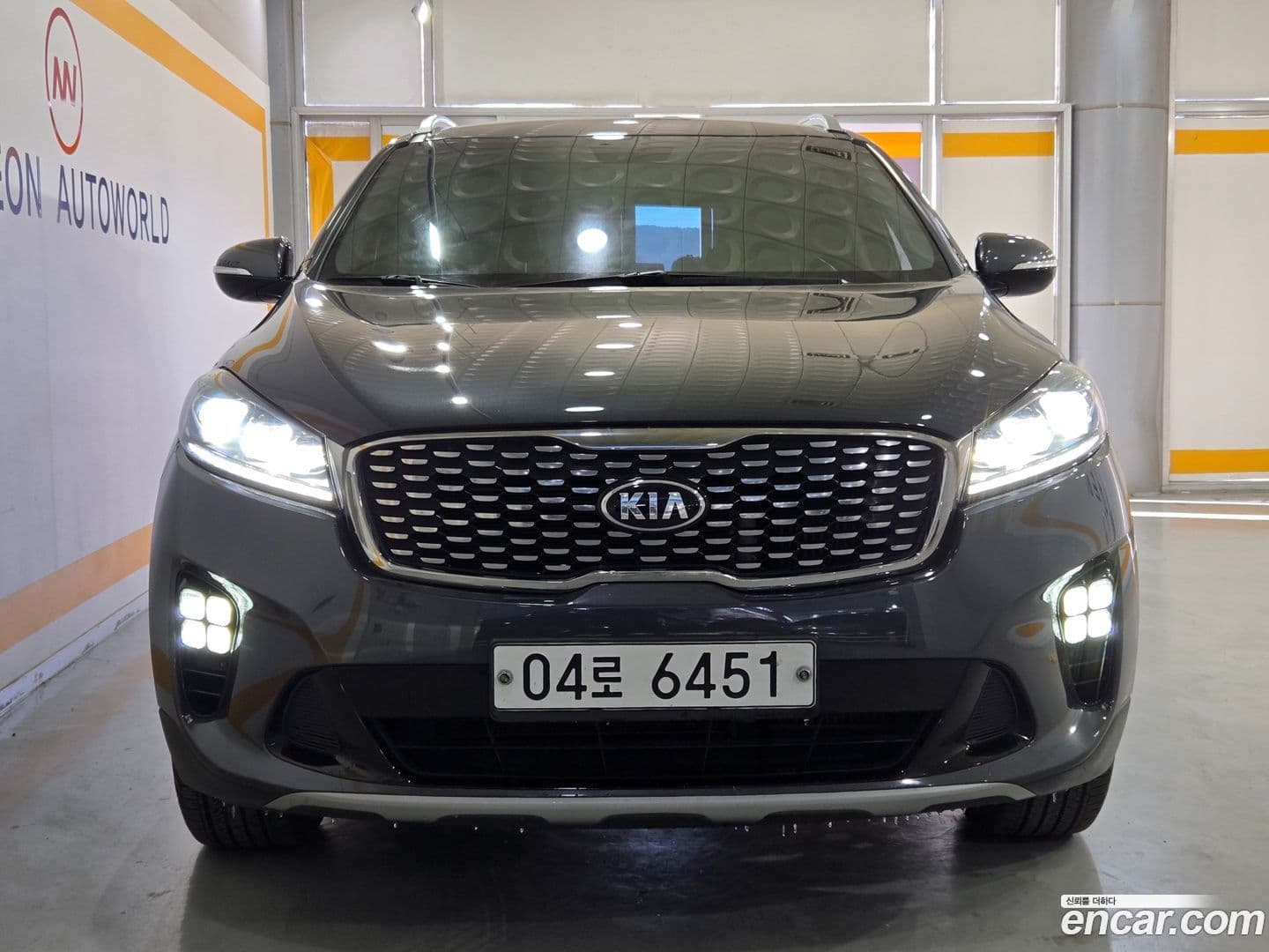 Main__Slider__Photo:Sorento Kia 2017.9-0