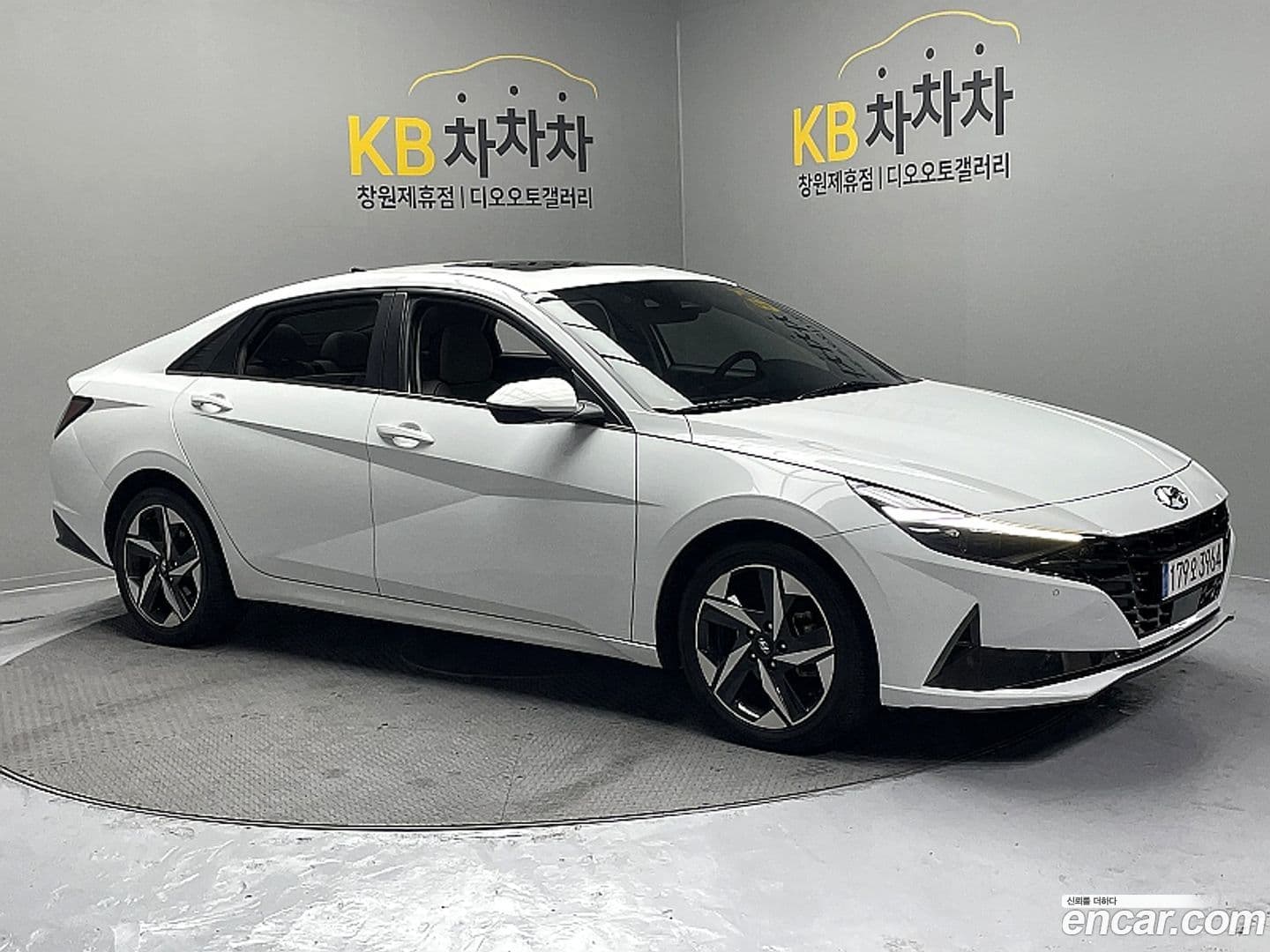 Main__Slider__Photo:AVANTE Hyundai 2021.2-0