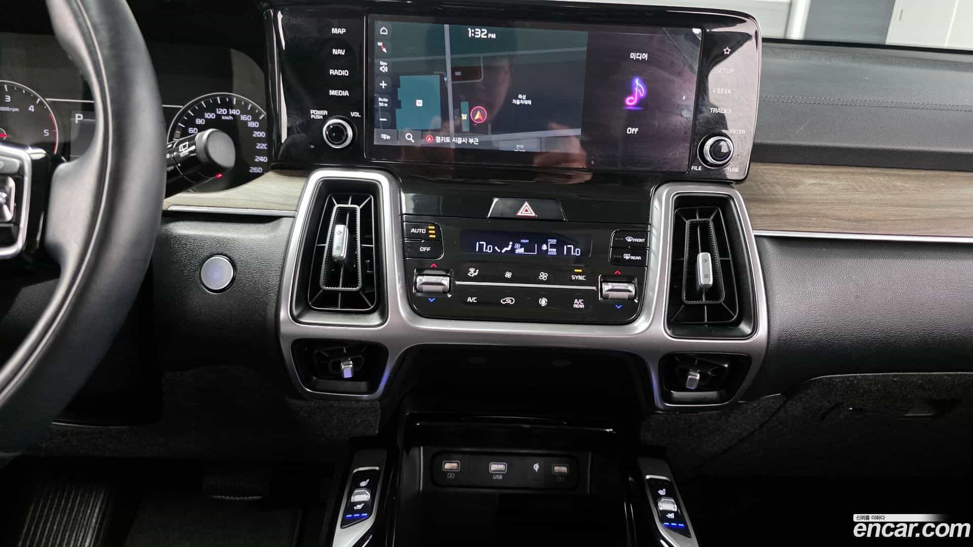 Sorento Kia 2020.3-OPTION-021