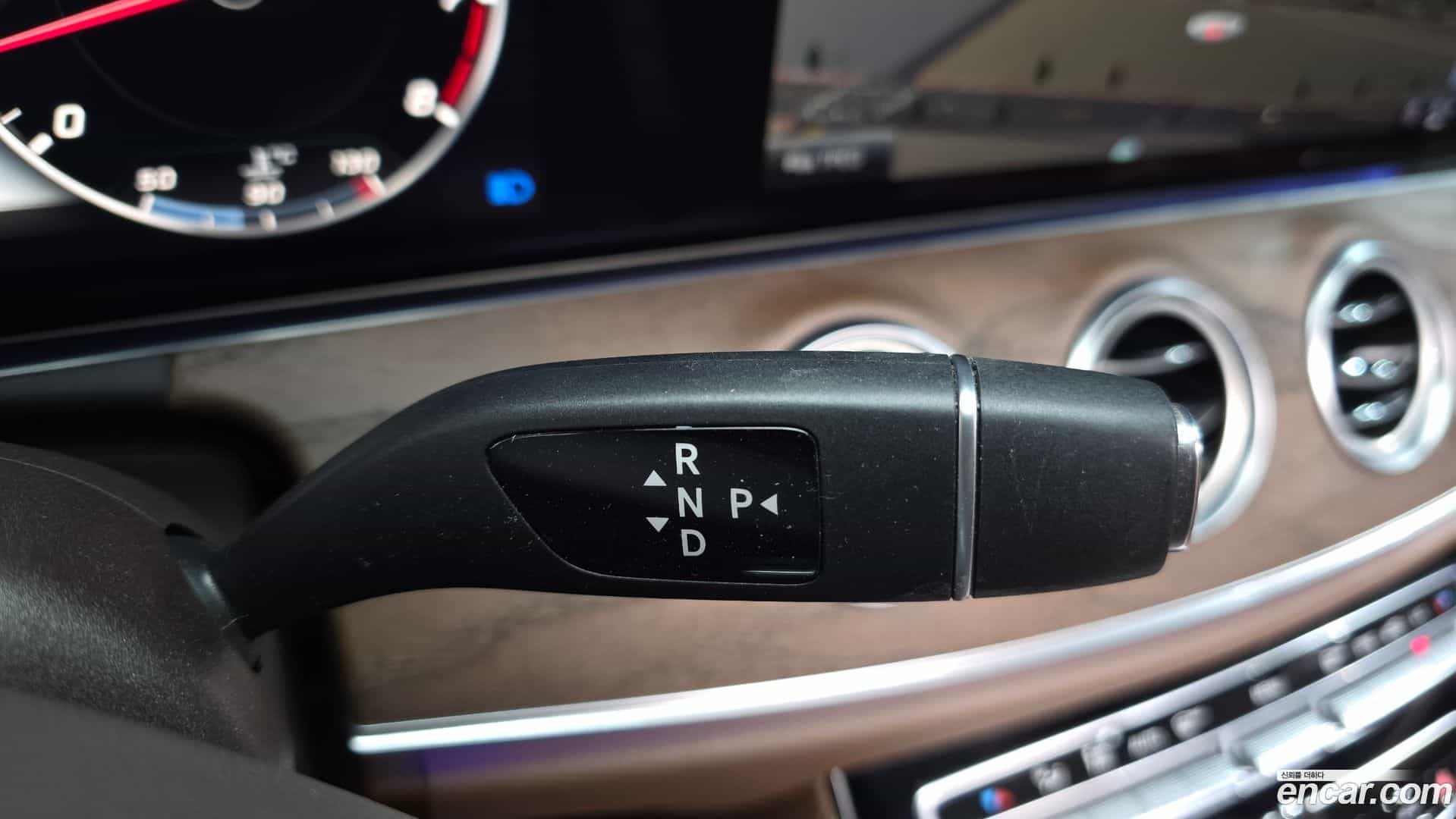 E-Class Mercedes-Benz 2018.3-INNER-009