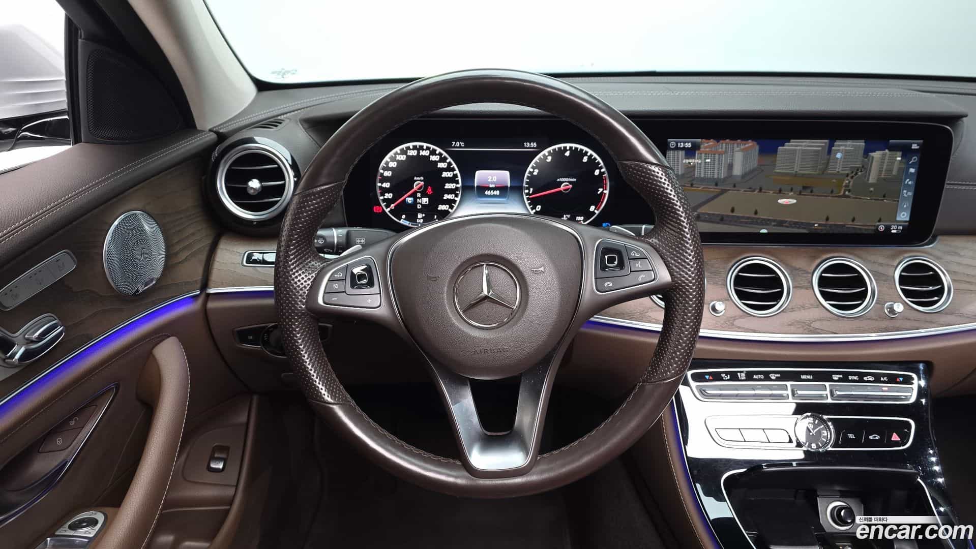 E-Class Mercedes-Benz 2018.3-OPTION-017