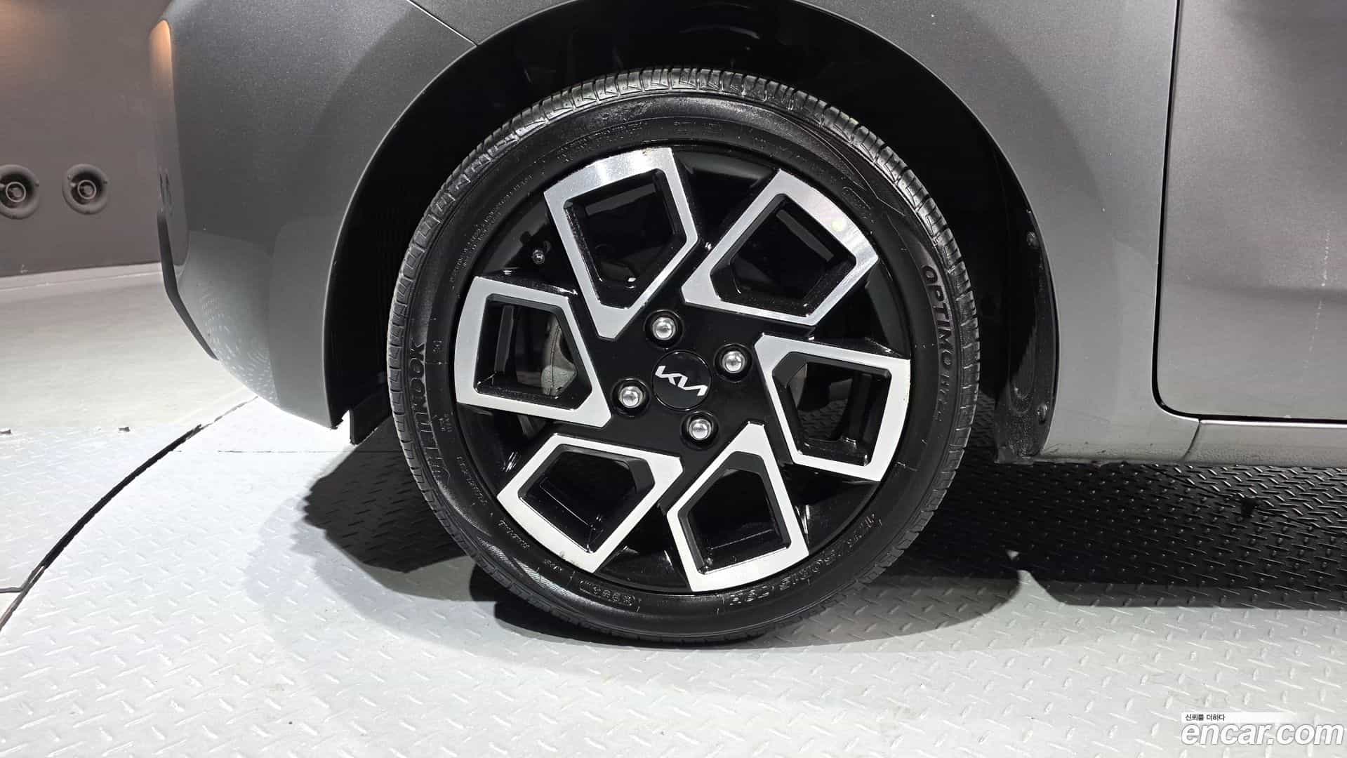 RAY Kia 2023.4-OUTER-005