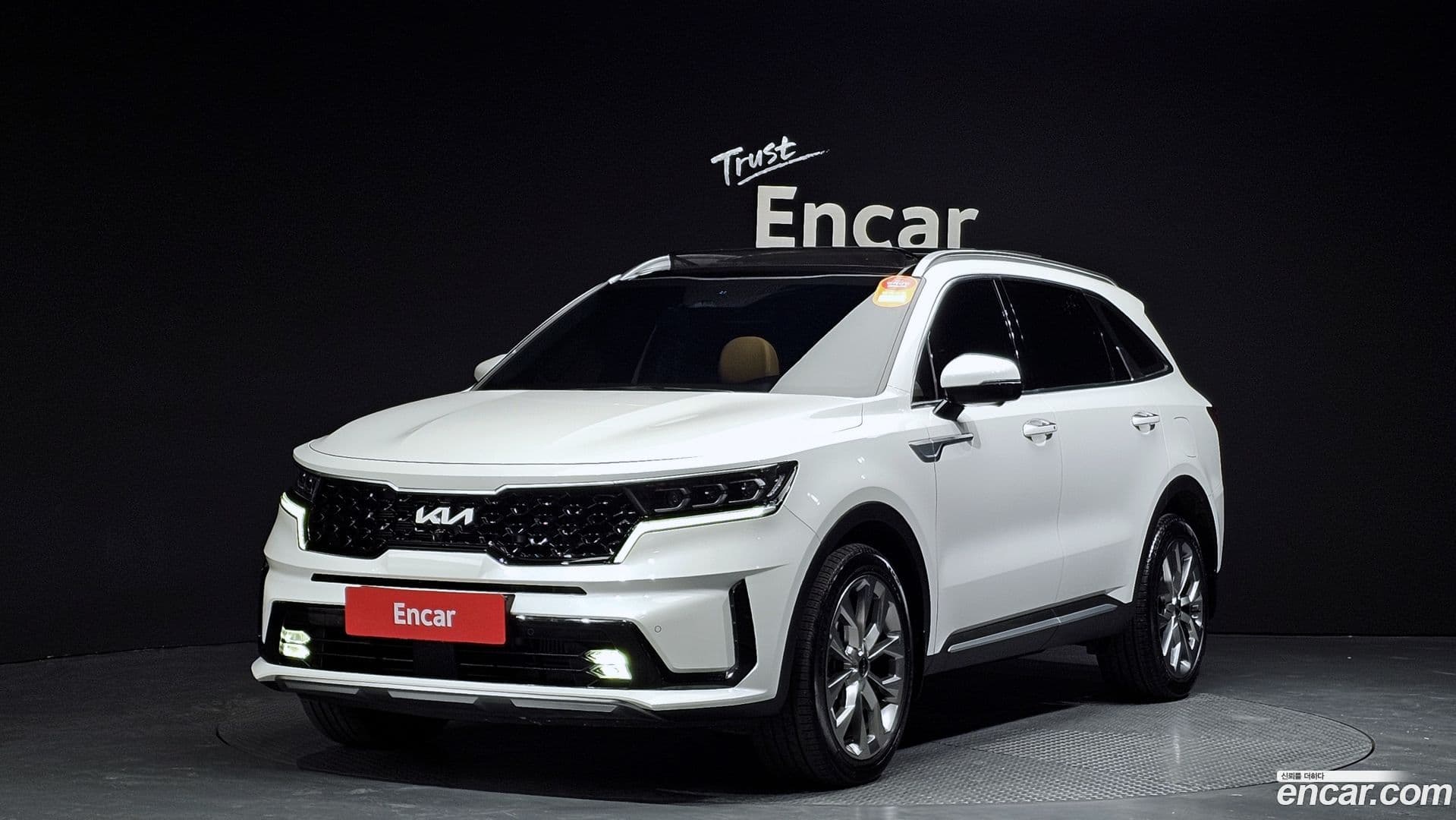 Main__Slider__Photo:Sorento Kia 2023.6-0