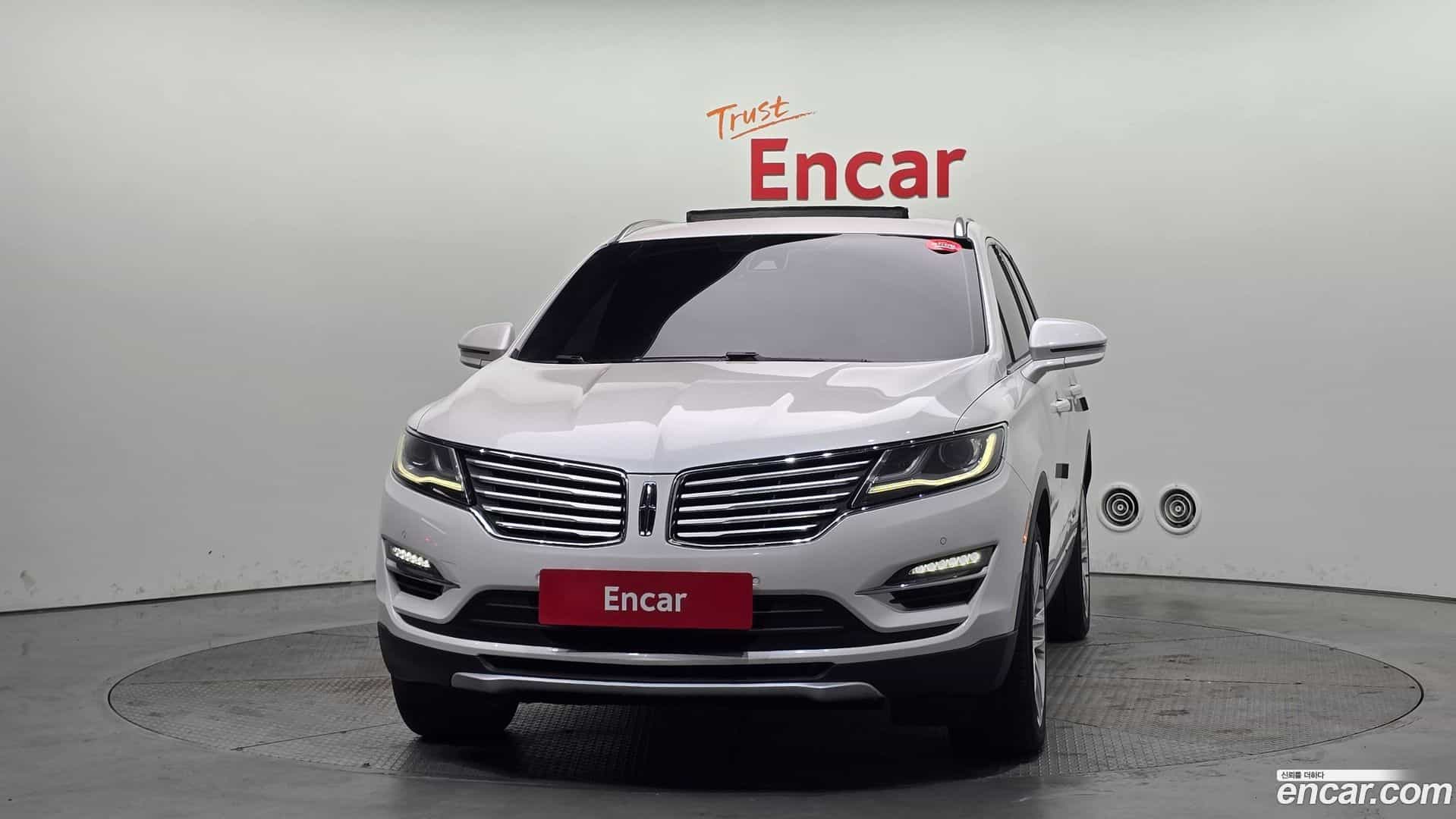 MKC Lincoln 2018.4-OUTER-003