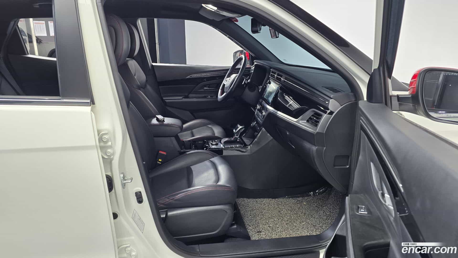 KORANDO KG Mobility 2022.5-OPTION-015