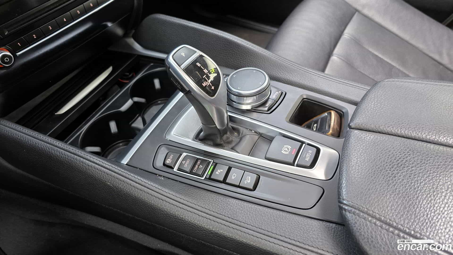 X6 BMW 2017.5-INNER-009