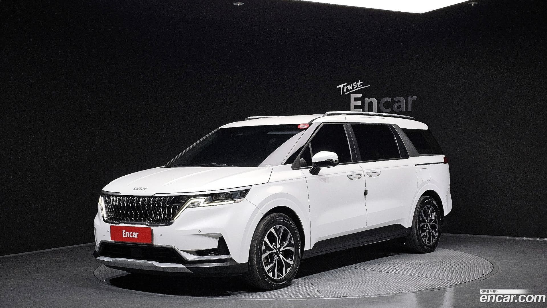 Main__Slider__Photo:Canival Kia 2021.11-0