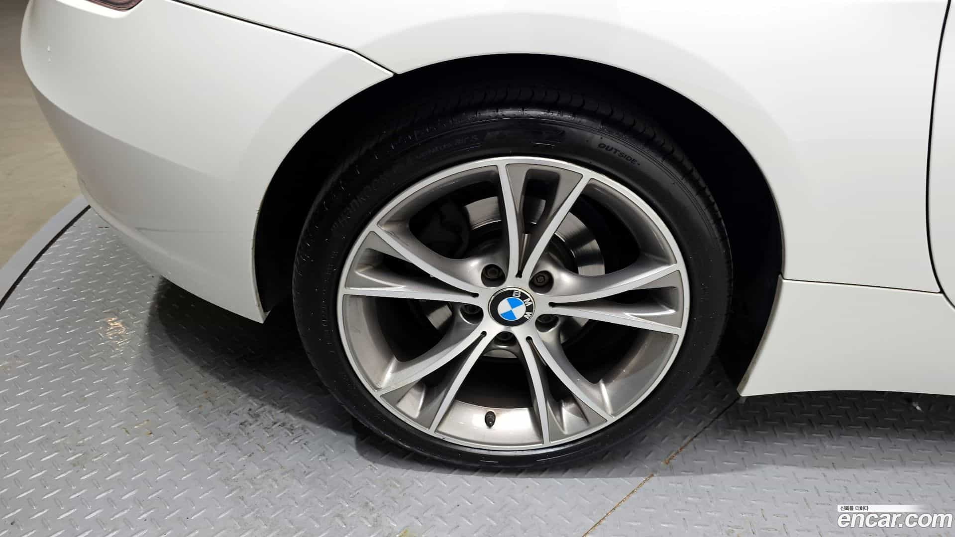 Z4 BMW 2014.9-OUTER-005