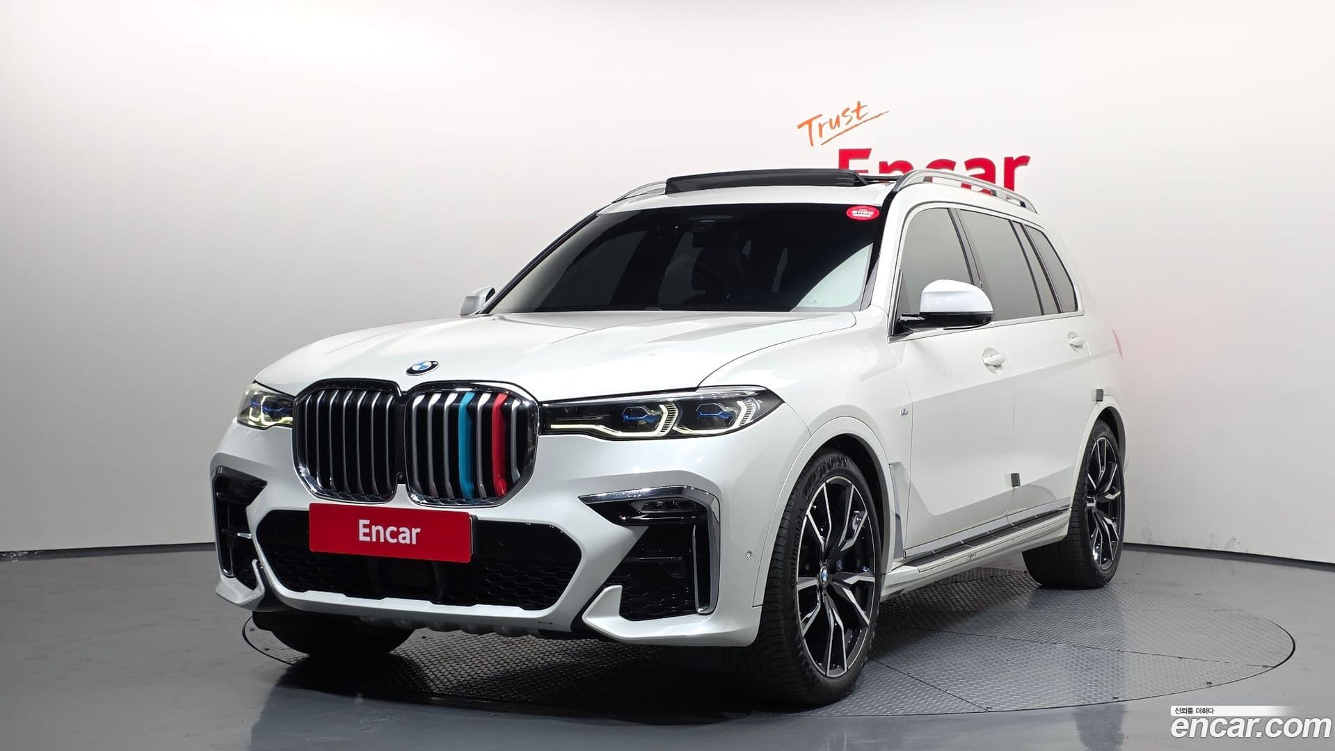 Main__Slider__Photo:X7 BMW 2021.1-0
