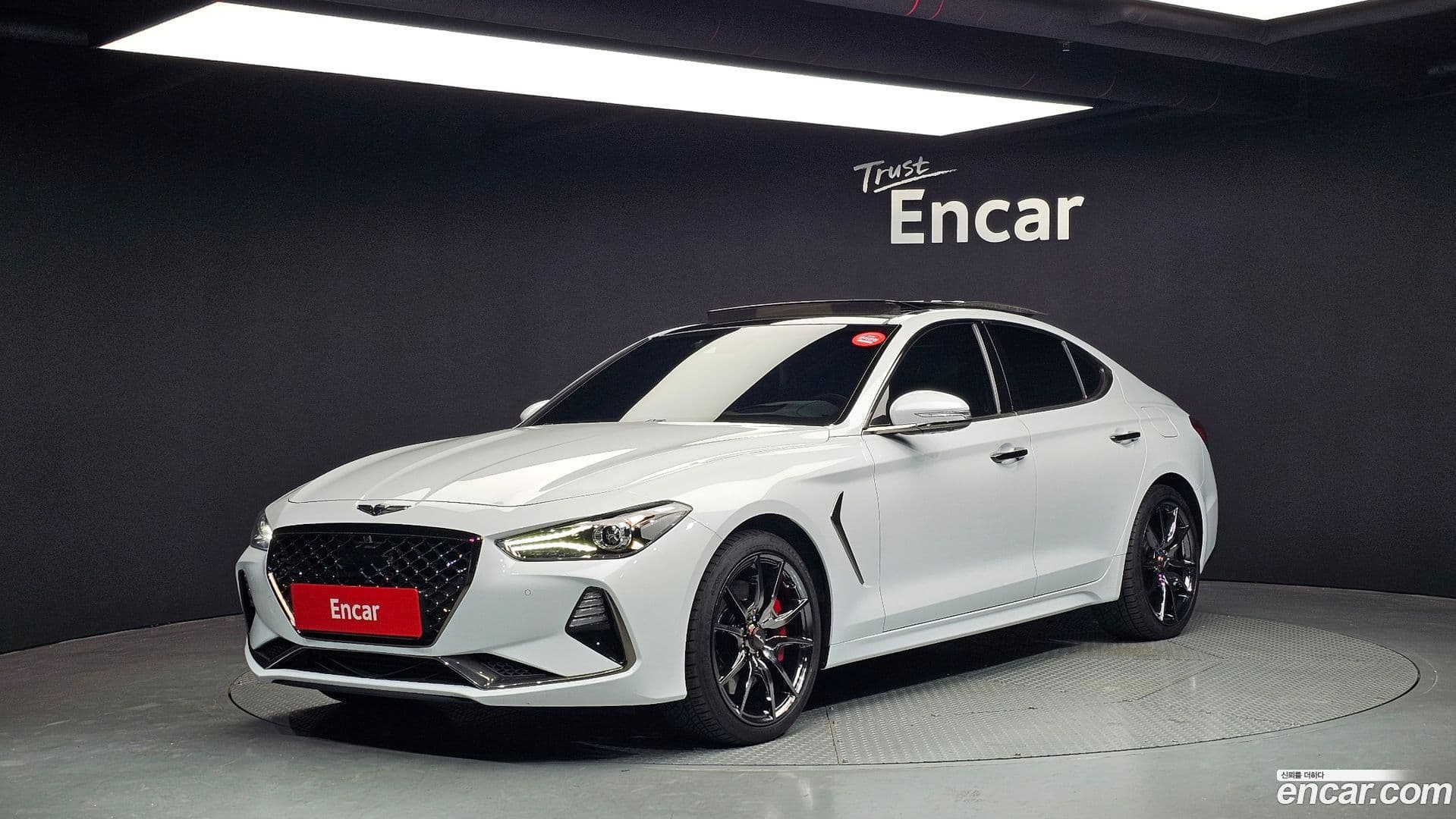 Main__Slider__Photo:G70 Genesis 2019.0-0