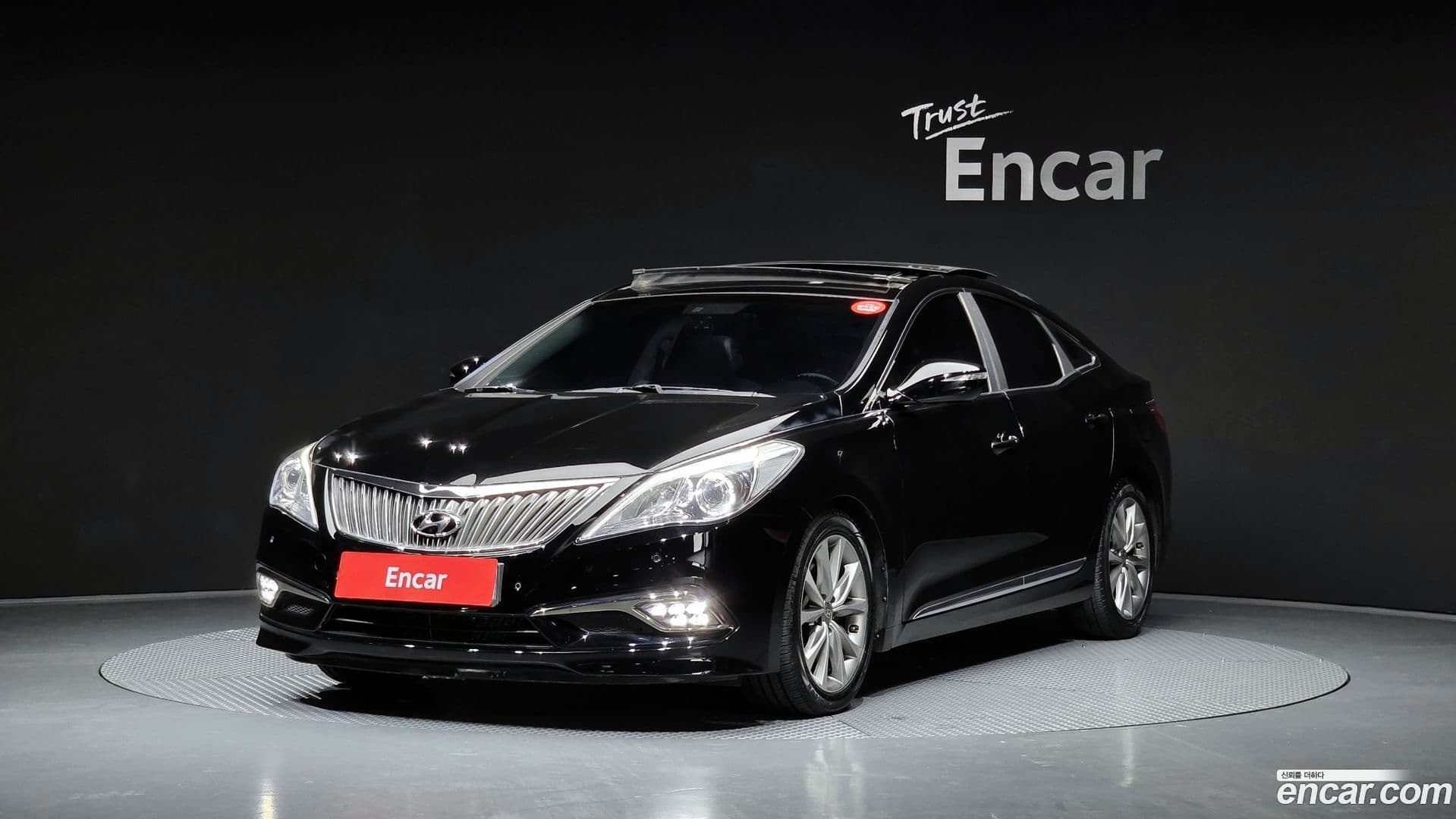 Main__Slider__Photo:Grandeur Hyundai 2015.8-0