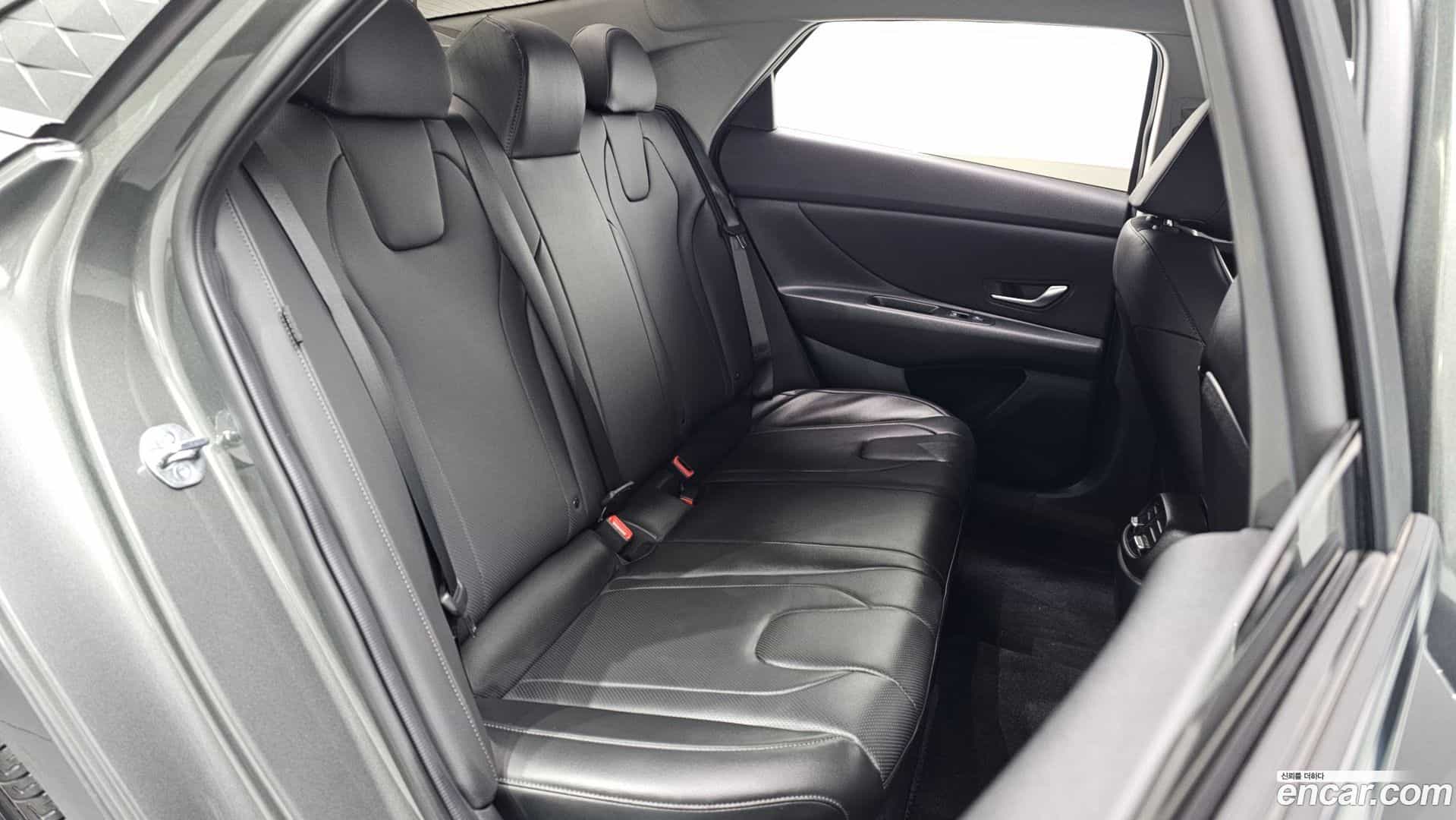 AVANTE Hyundai 2024.0-OPTION-016