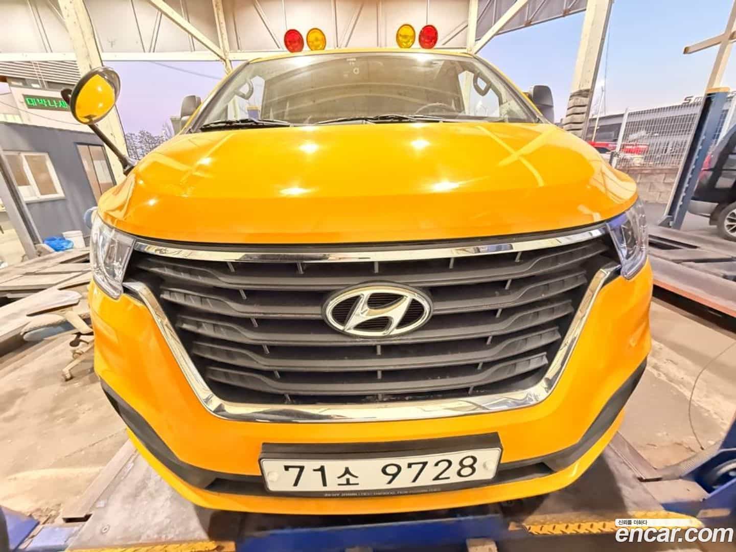 Starex Hyundai 2019.11-OUTER-001