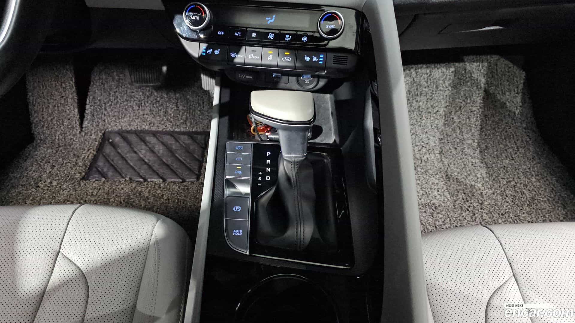 AVANTE Hyundai 2020.3-INNER-009
