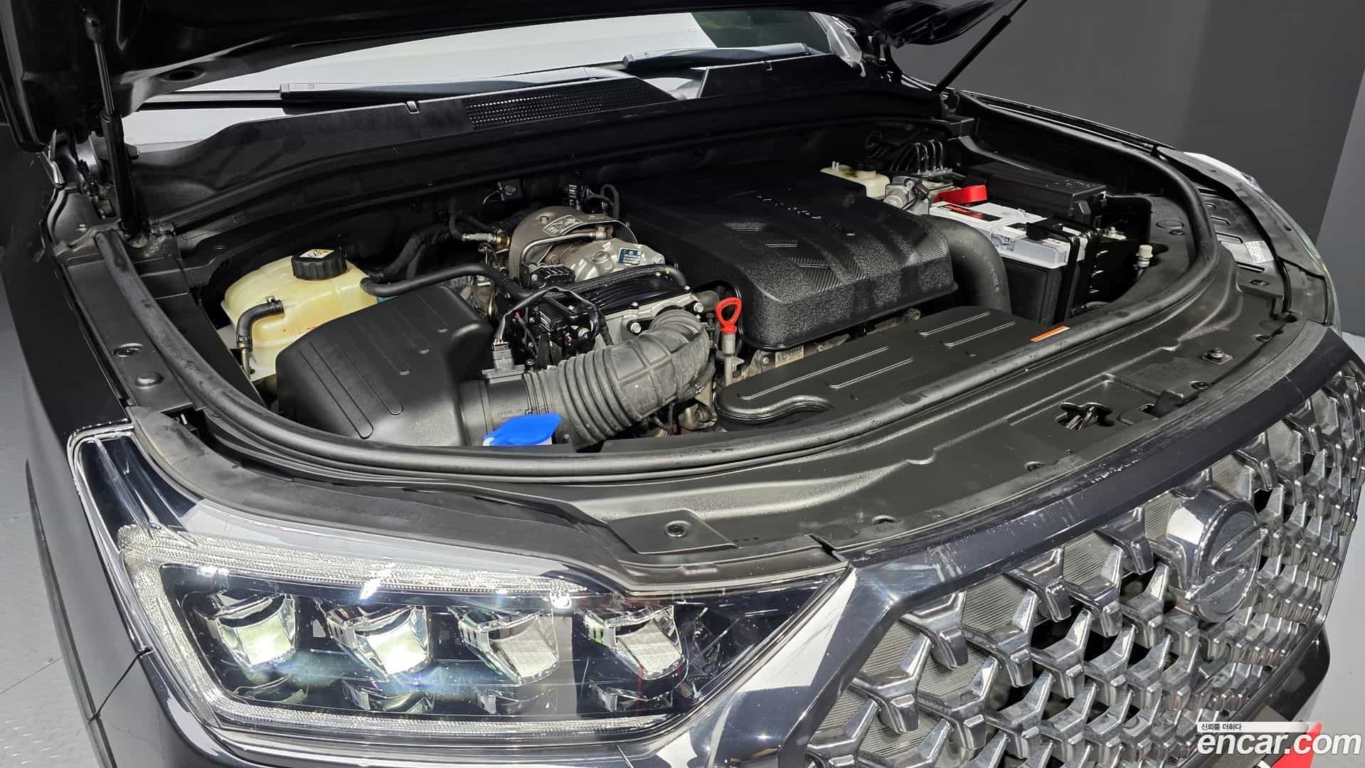 Rexton KG Mobility 2022.8-INNER-006