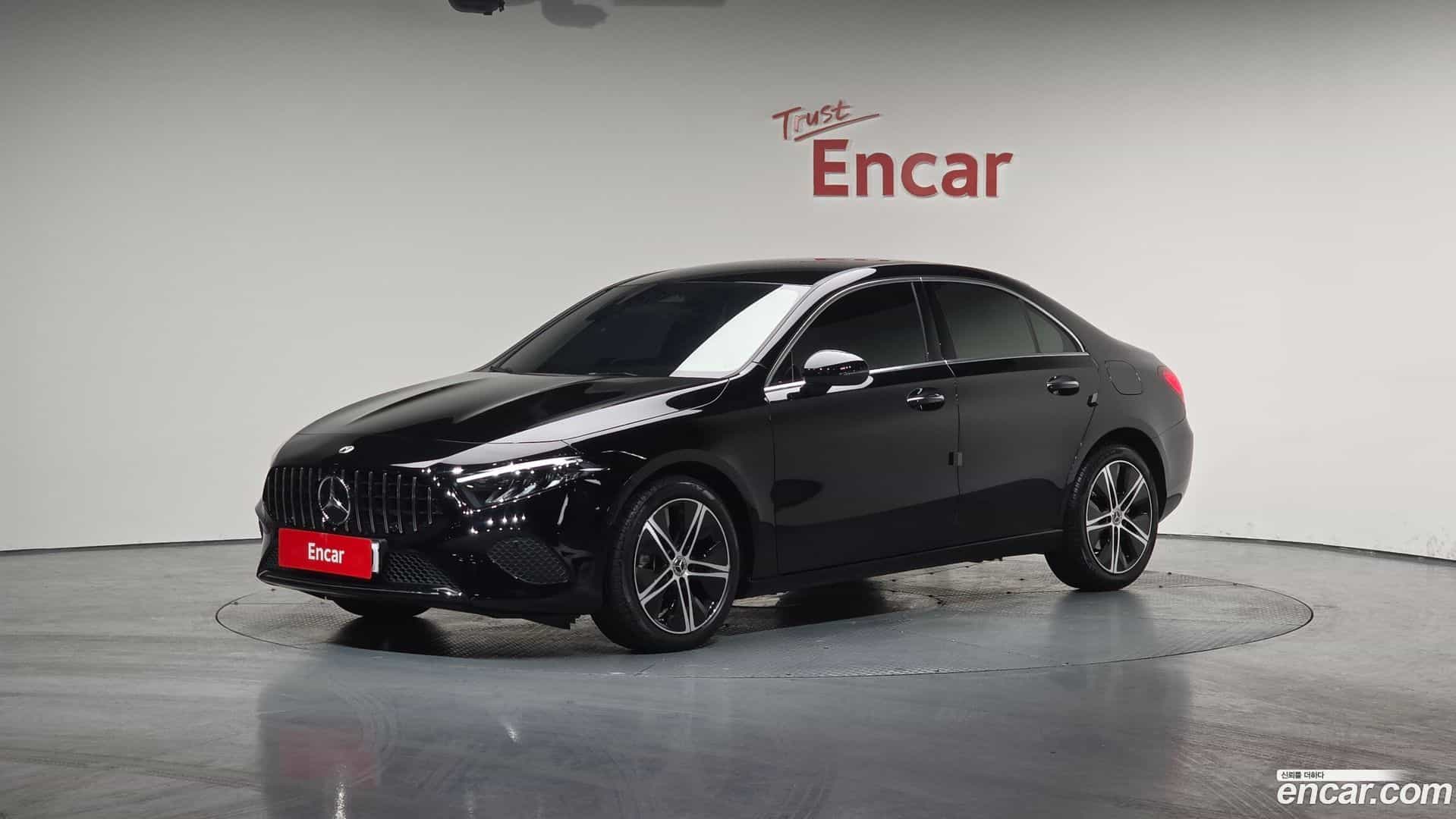 A-Class Mercedes-Benz 2025.8-OUTER-001
