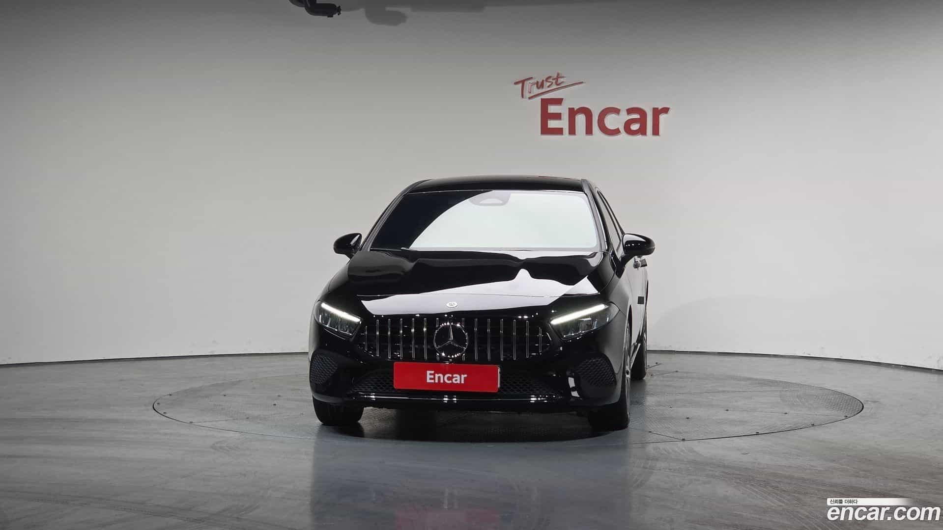 A-Class Mercedes-Benz 2025.8-OUTER-003