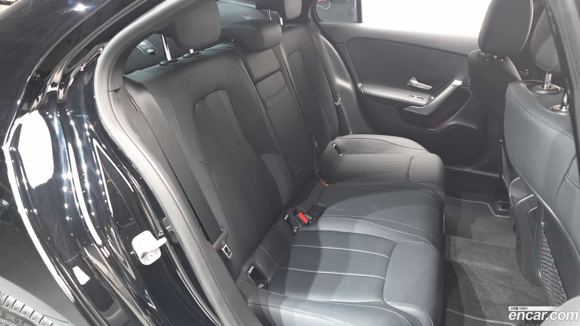 A-Class Mercedes-Benz 2025.8-OPTION-016