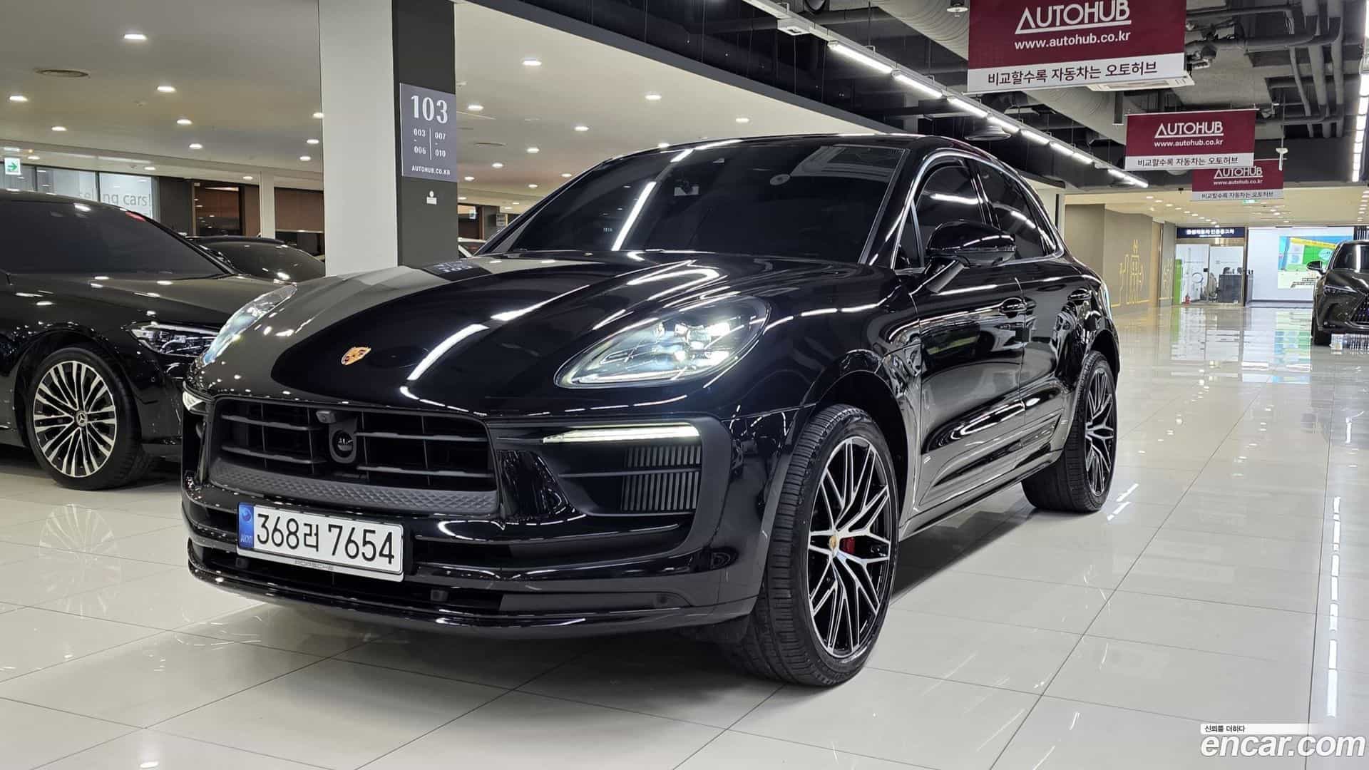 Macan Porsche 2022.3-OUTER-004