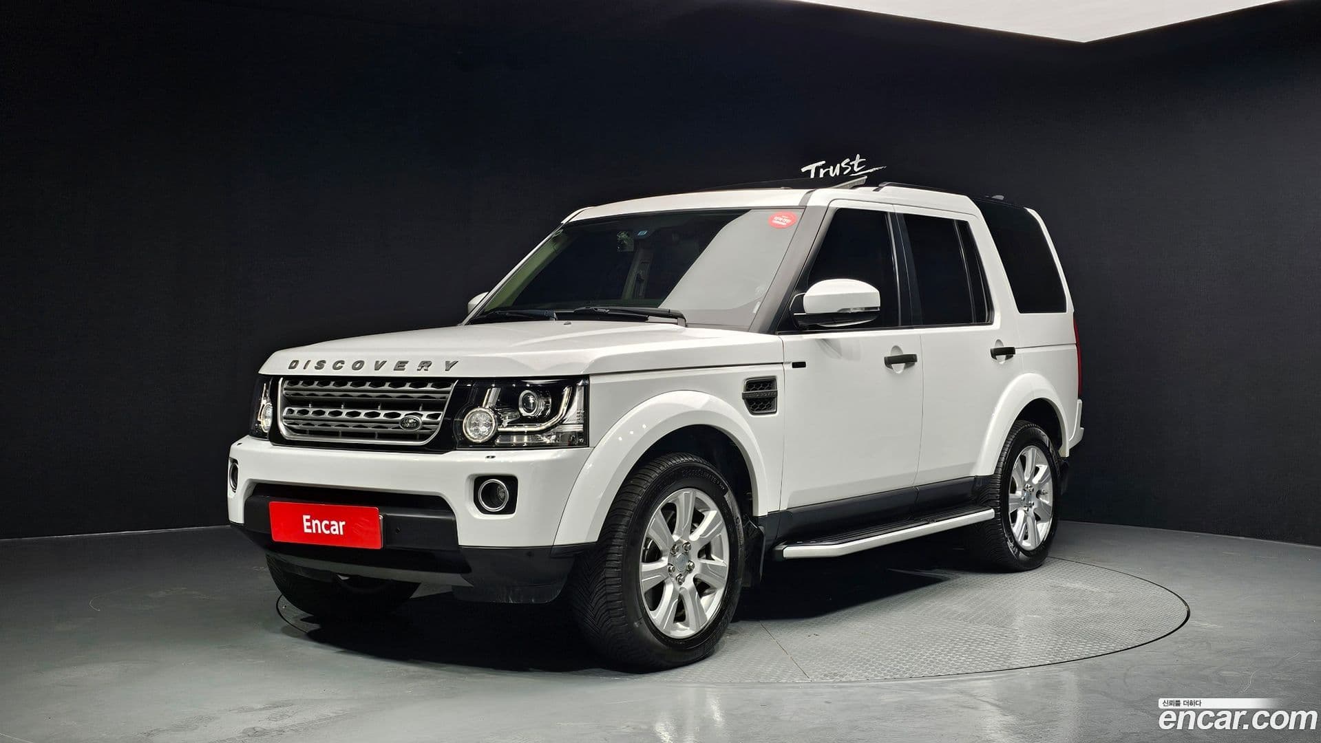 Main__Slider__Photo:Discovery Land Rover 2016.11-0