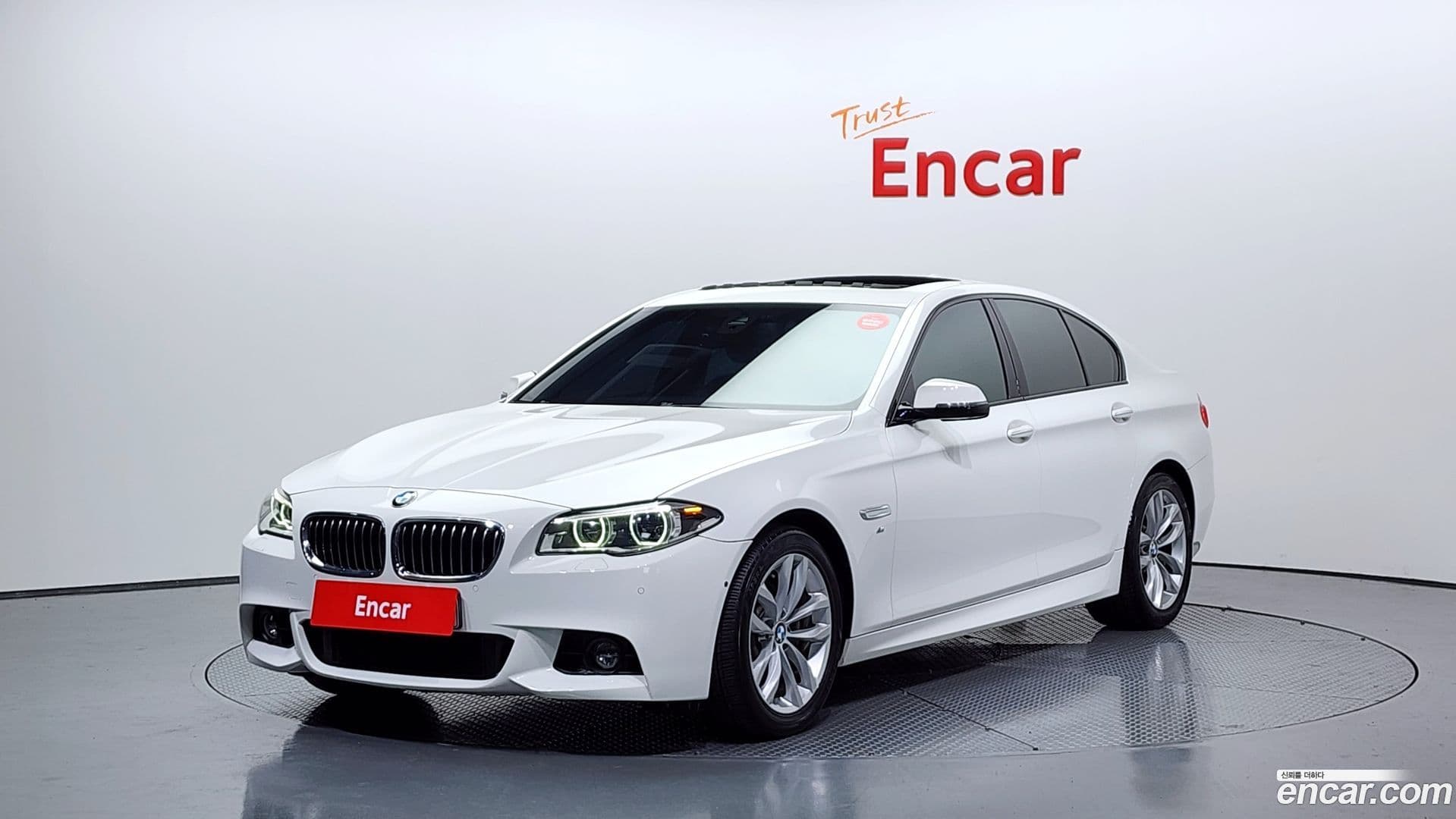 Main__Slider__Photo:5-Series BMW 2015.11-0