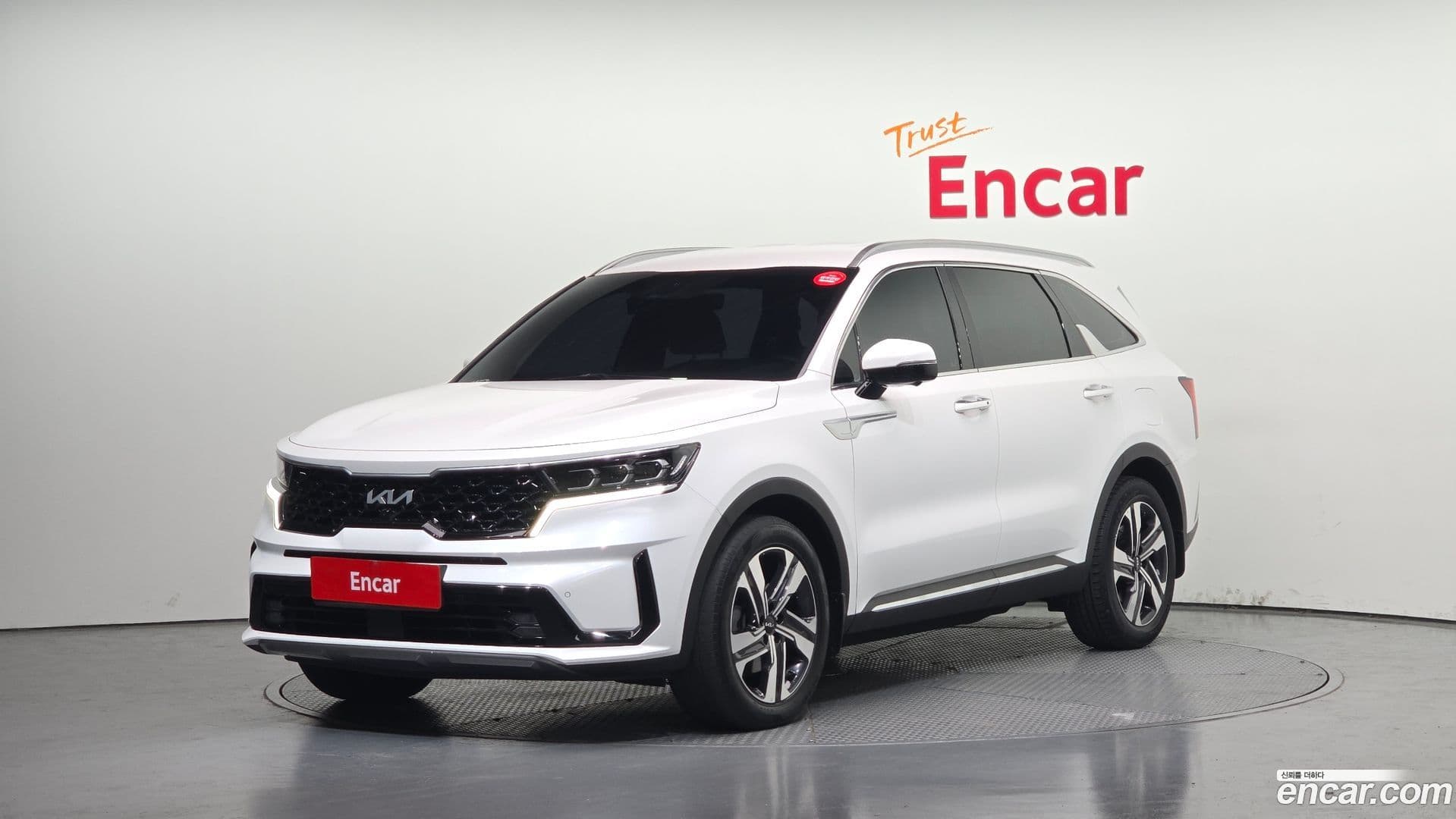 Main__Slider__Photo:Sorento Kia 2021.10-0