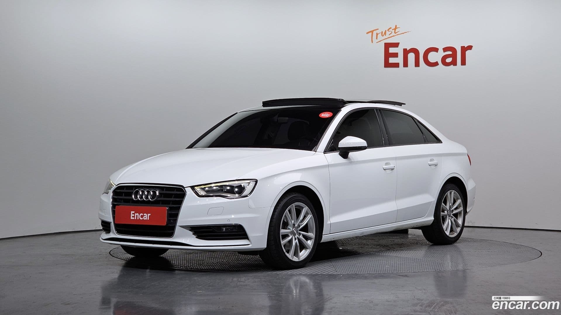 Main__Slider__Photo:A3 Audi 2016.0-0