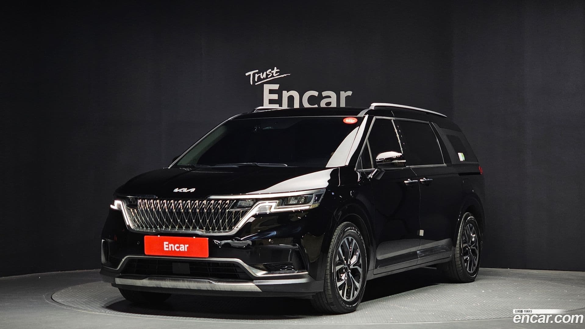 Main__Slider__Photo:Canival Kia 2022.0-0