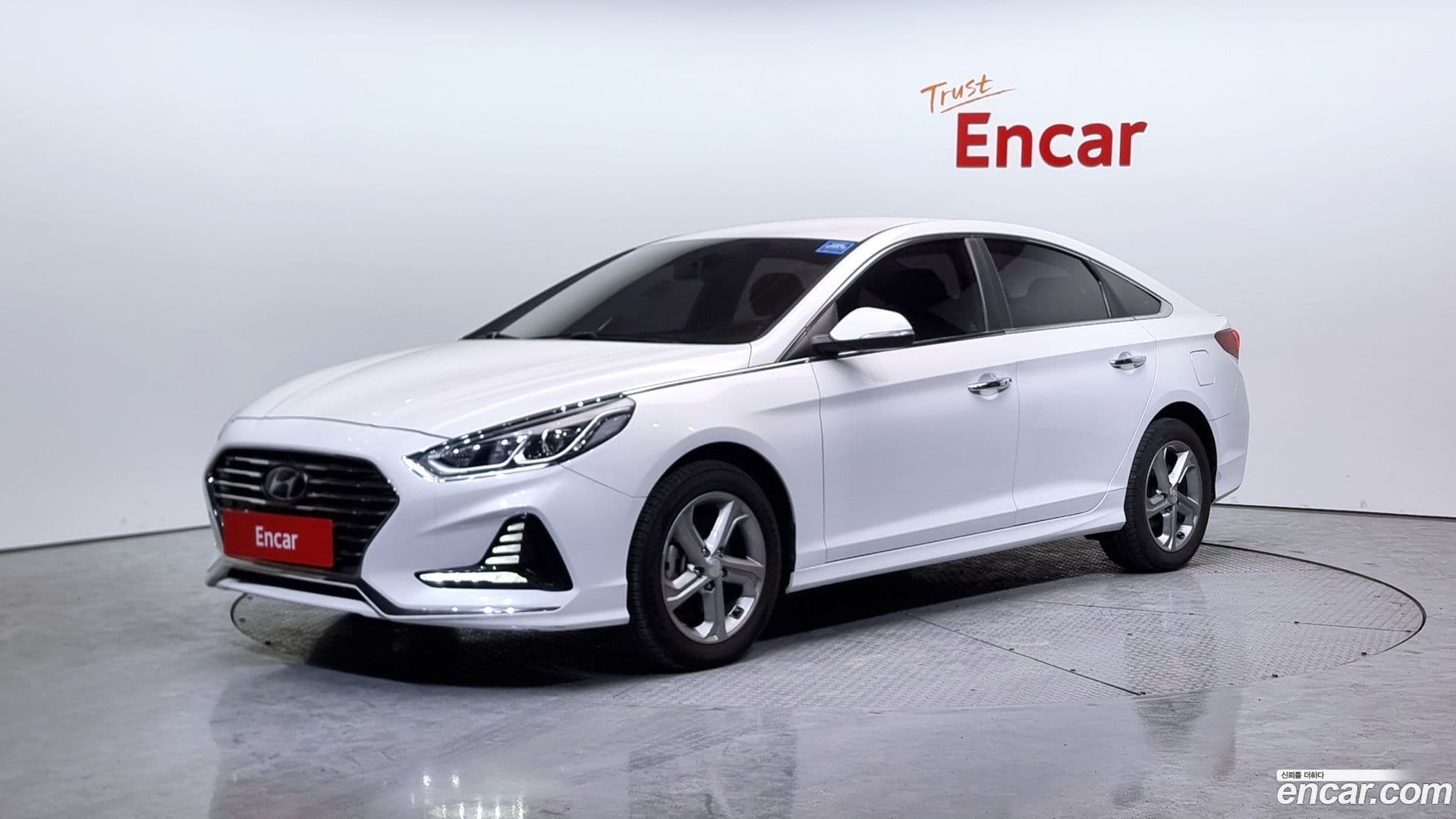 Main__Slider__Photo:Sonata Hyundai 2018.4-0