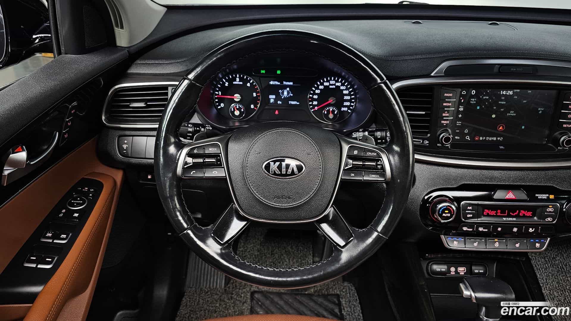 Sorento Kia 2018.4-OPTION-016