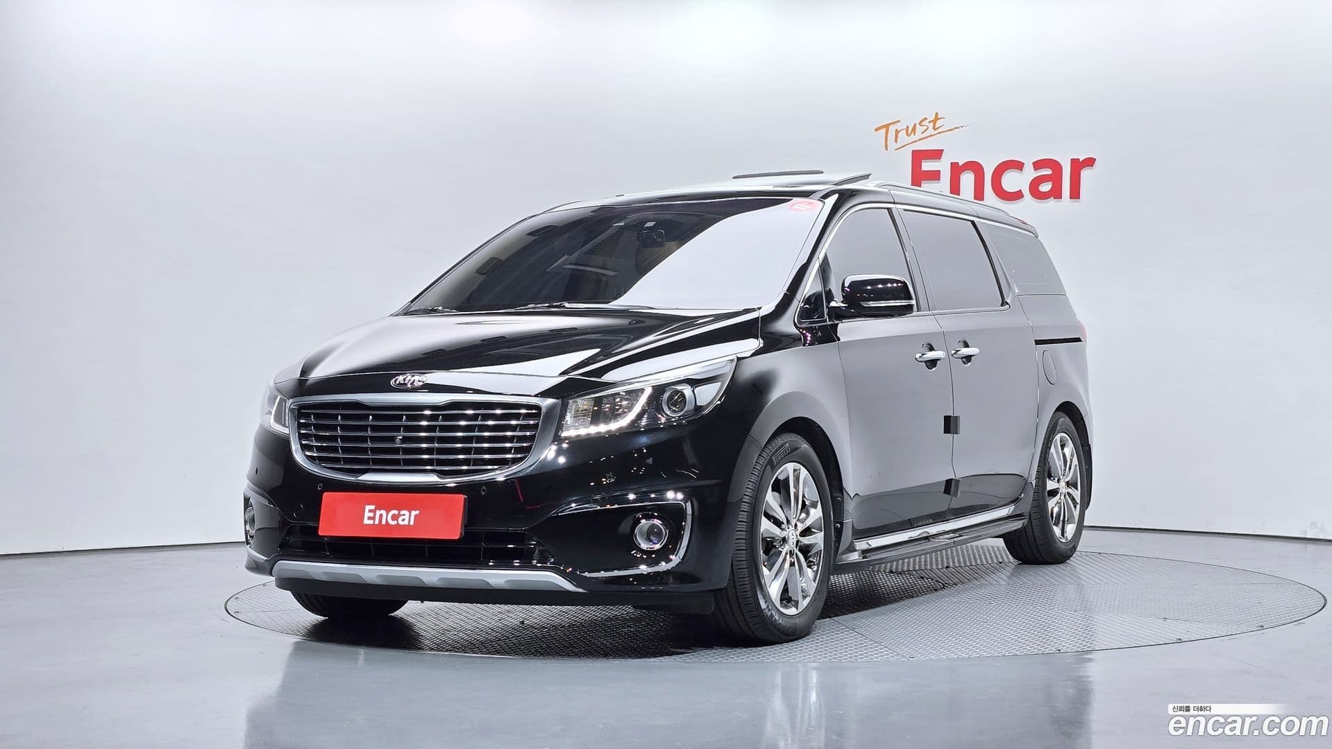 Main__Slider__Photo:Canival Kia 2015.9-0