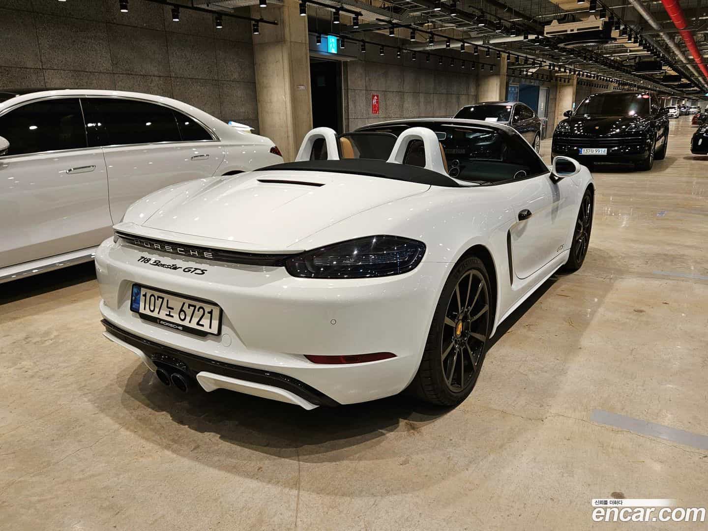 718 Porsche 2019.0-INNER-006