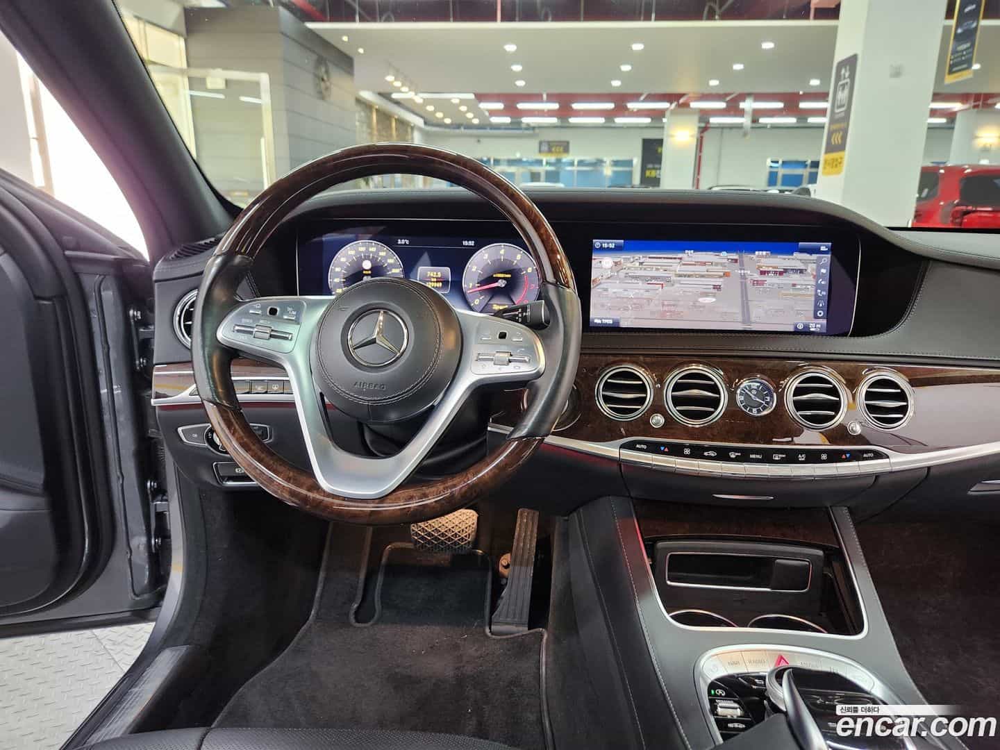S-Class Mercedes-Benz 2017.10-OPTION-016